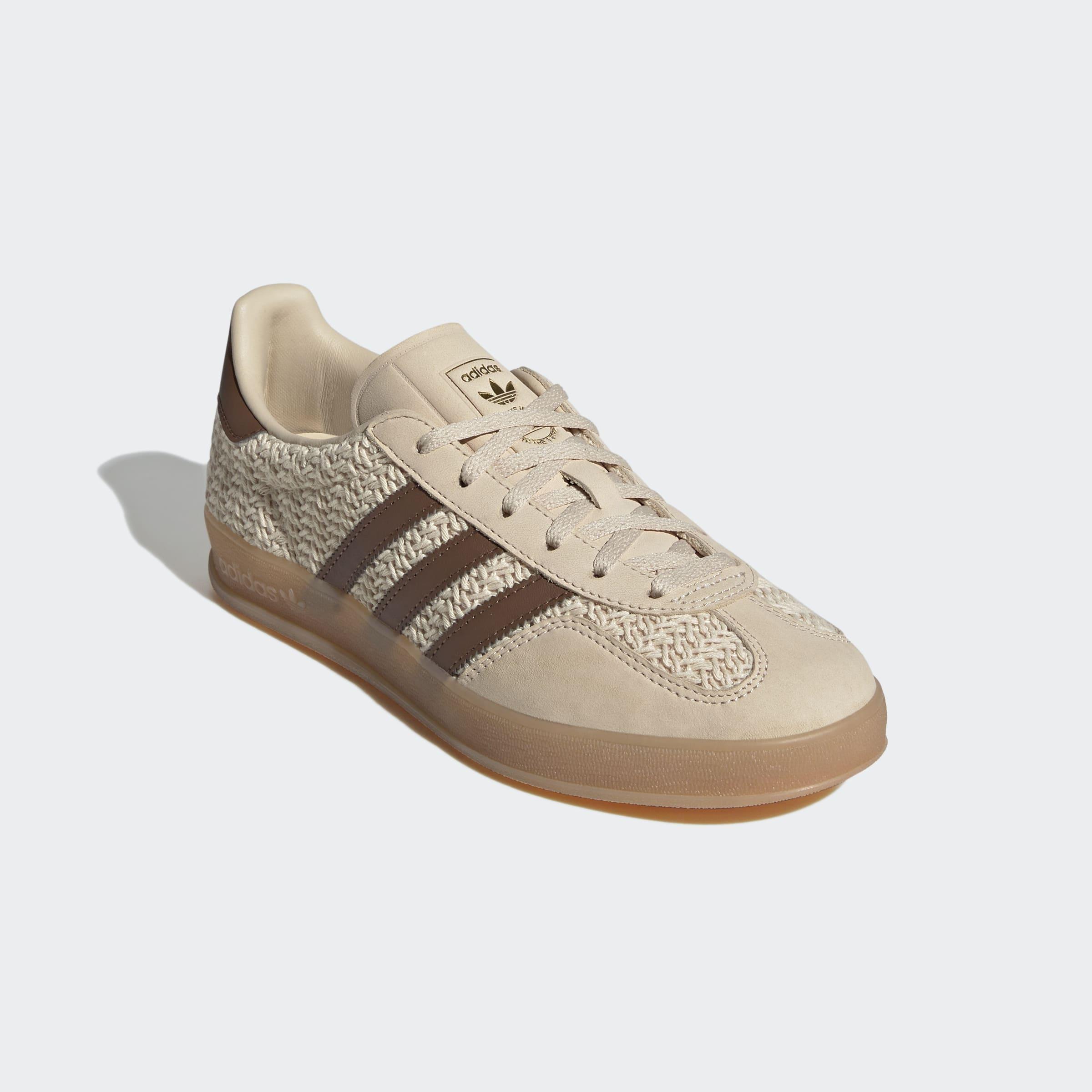 Gazelle Indoor Shoes, Beige, A701_ONE, medium