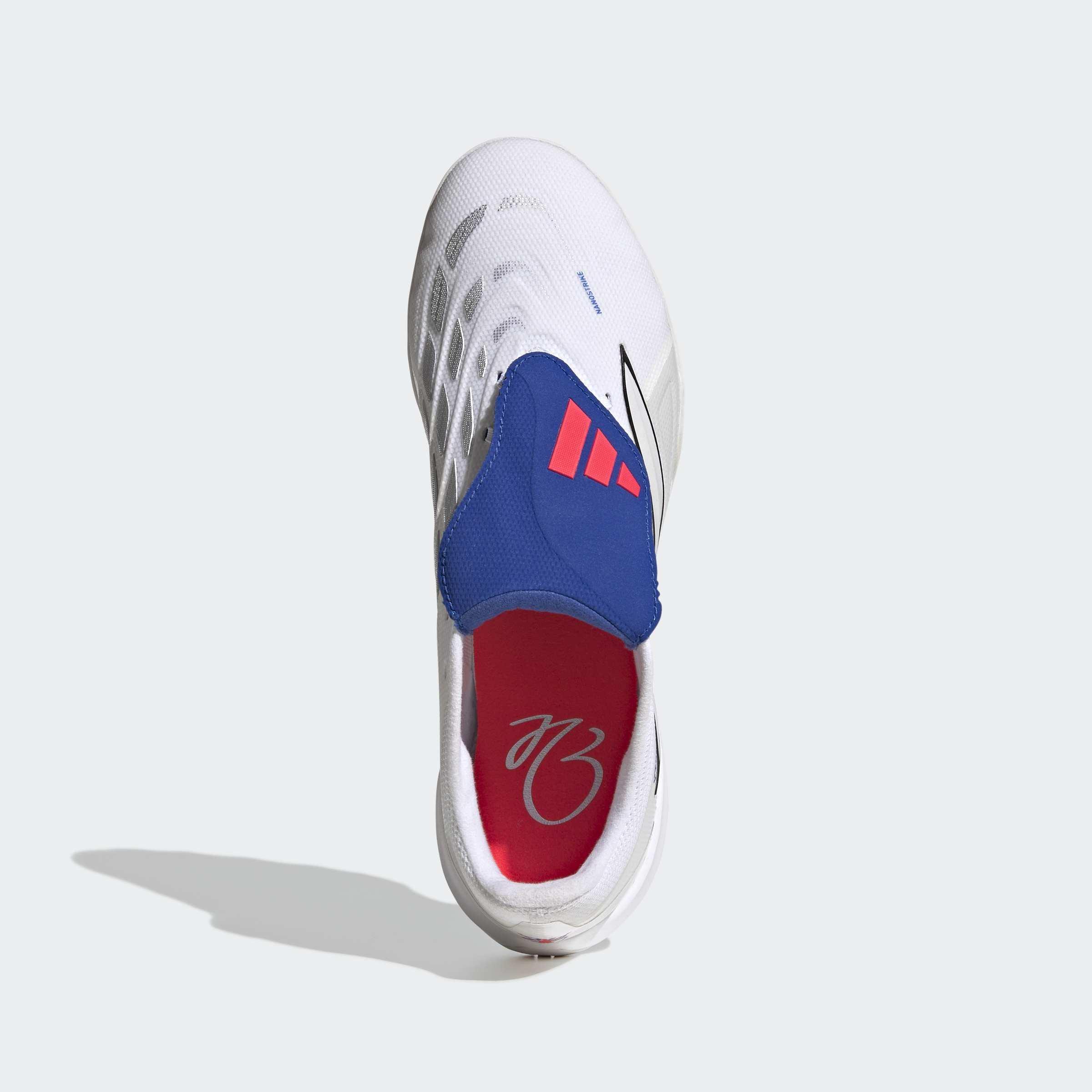 Unisex Predator League Fold-Over Tongue Turf Football Shoes, White