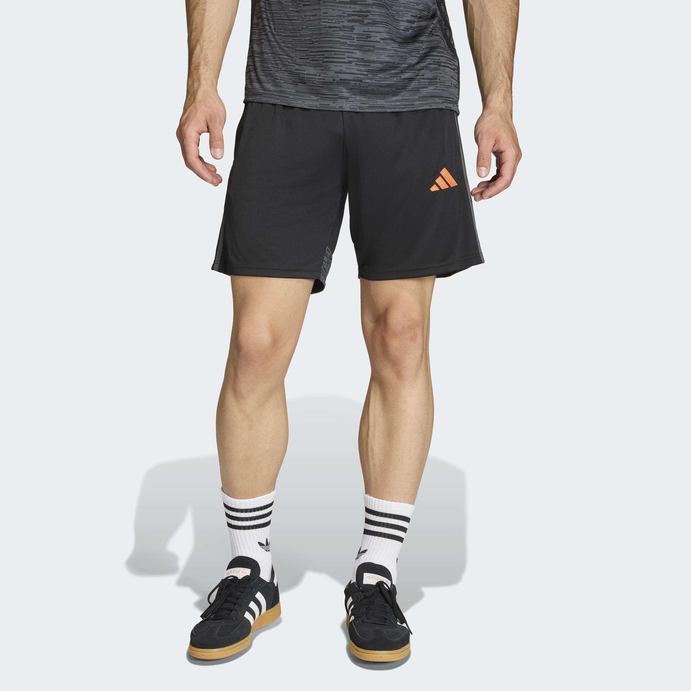 Tiro25 Essentials Shorts, Black, A701_ONE, large image number 4