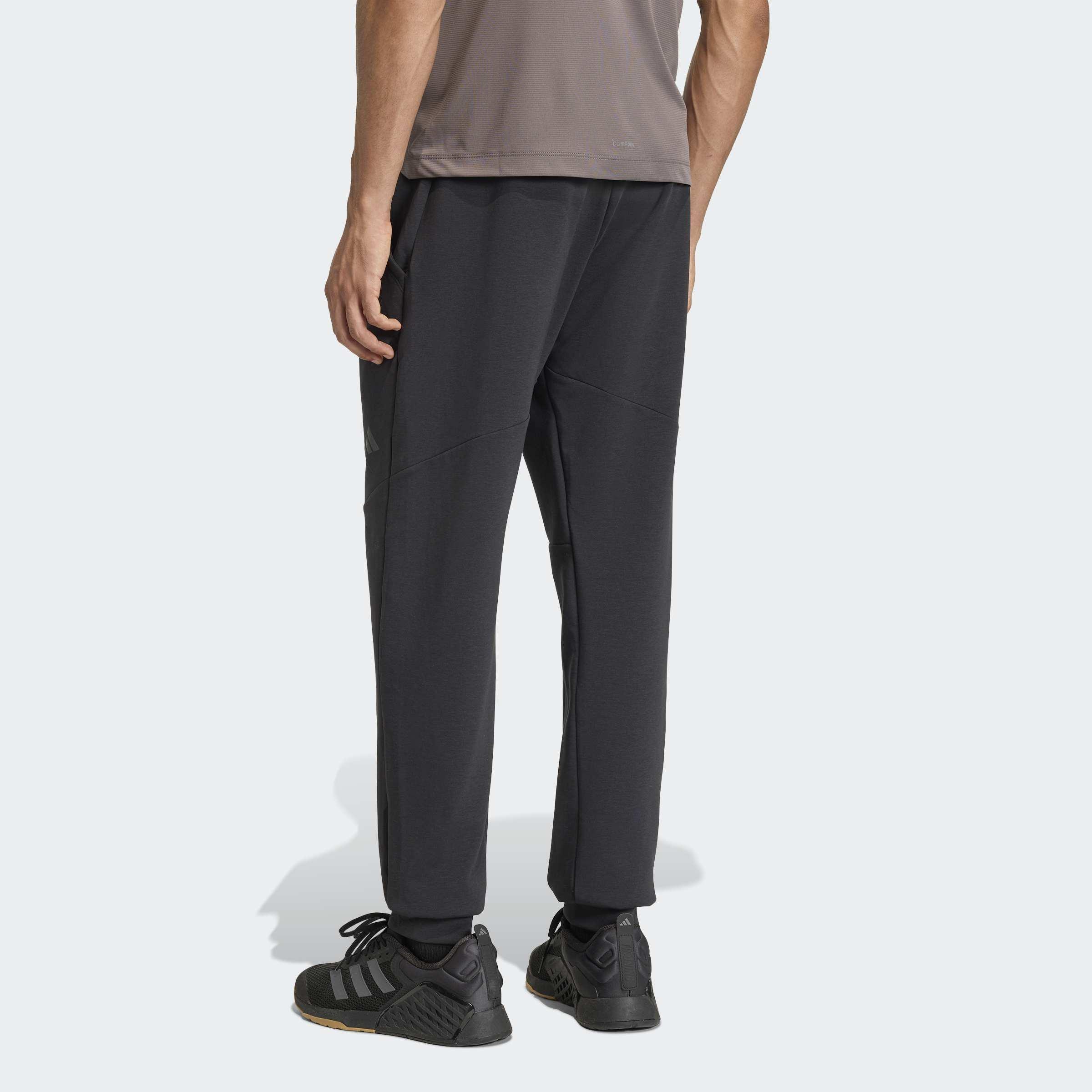 D4T Workout Knit Joggers, Black