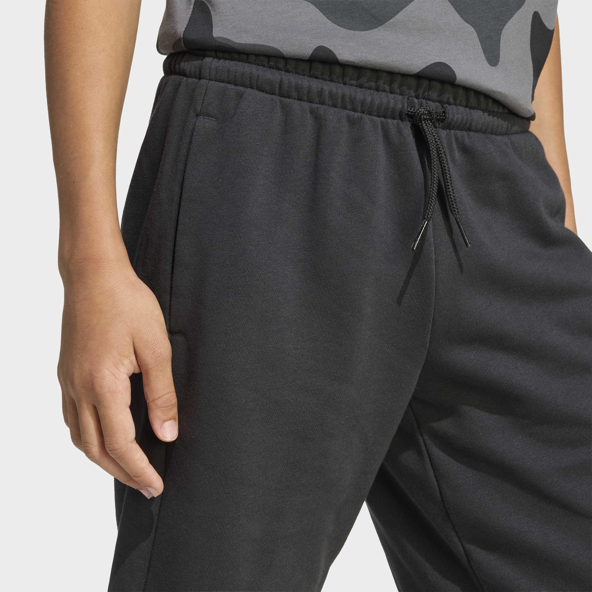 Kids Unisex Seasonals Camo Shorts, Black, A701_ONE, large image number 3