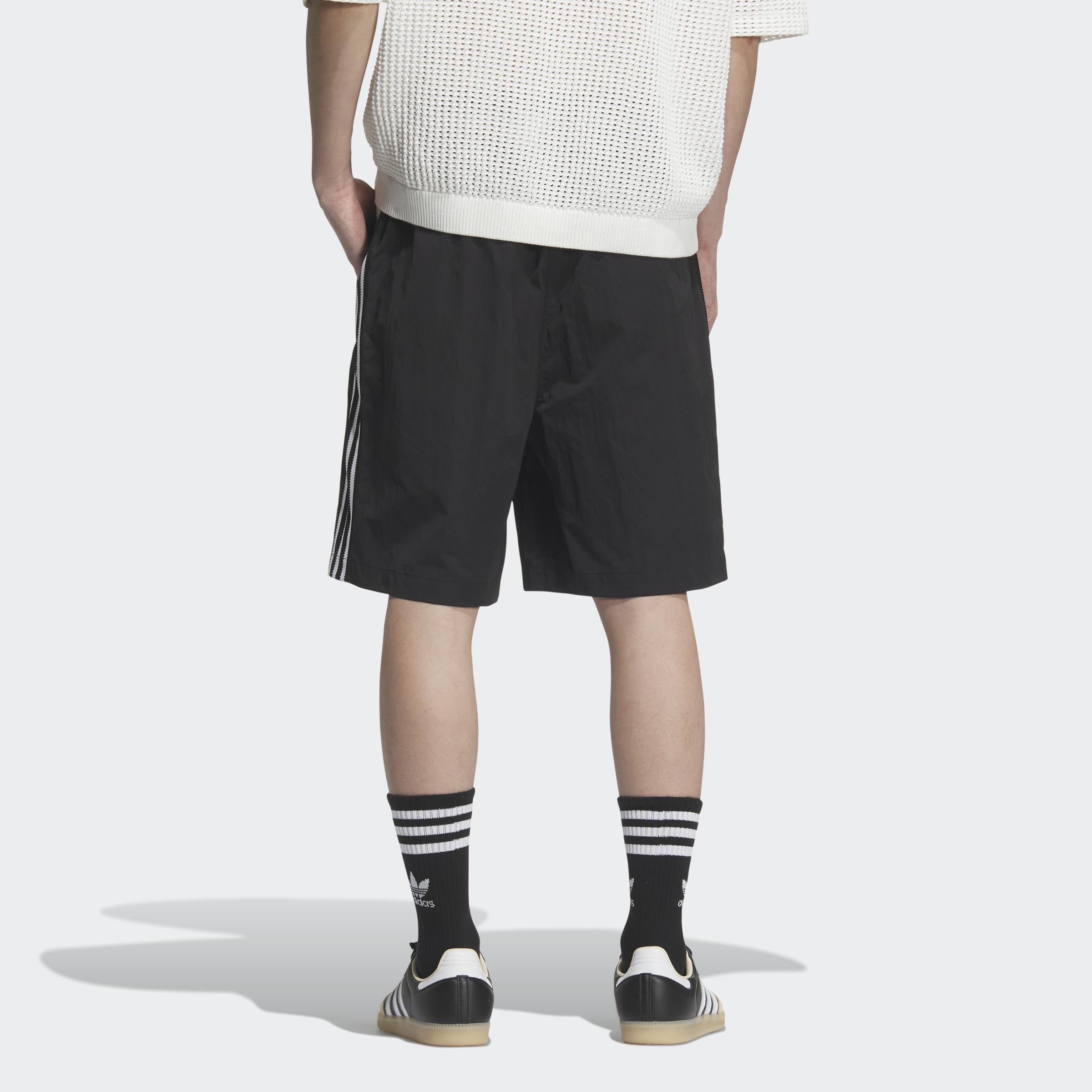 Woven Shorts, Black