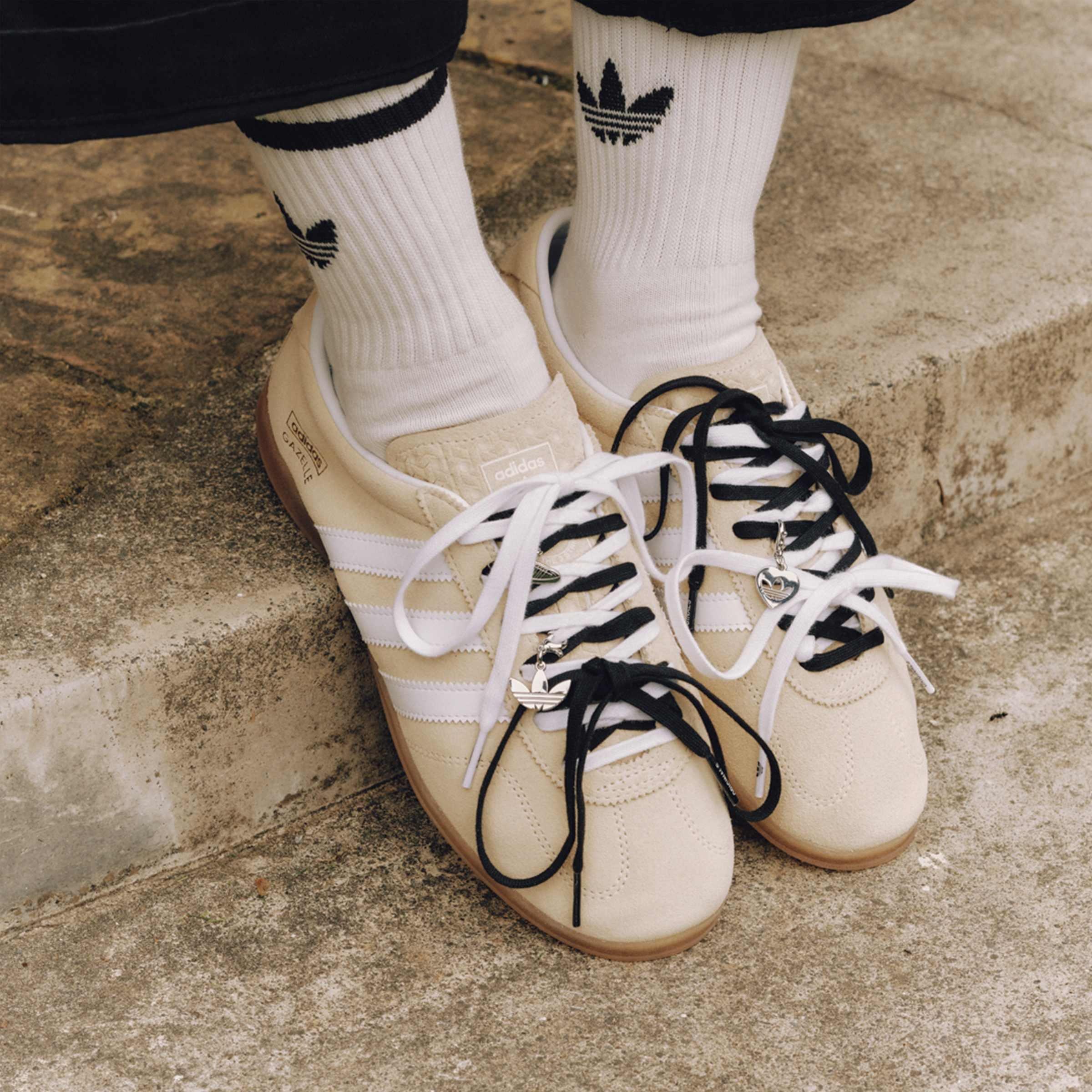 Unisex JEWELACE Laces, White