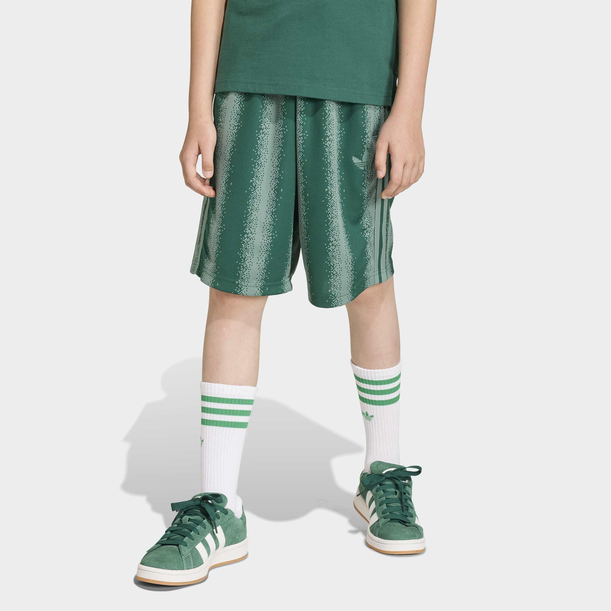 Kids Unisex Adidas Minecraft Oversized Knee Length Shorts, Green, A701_ONE, large image number 4