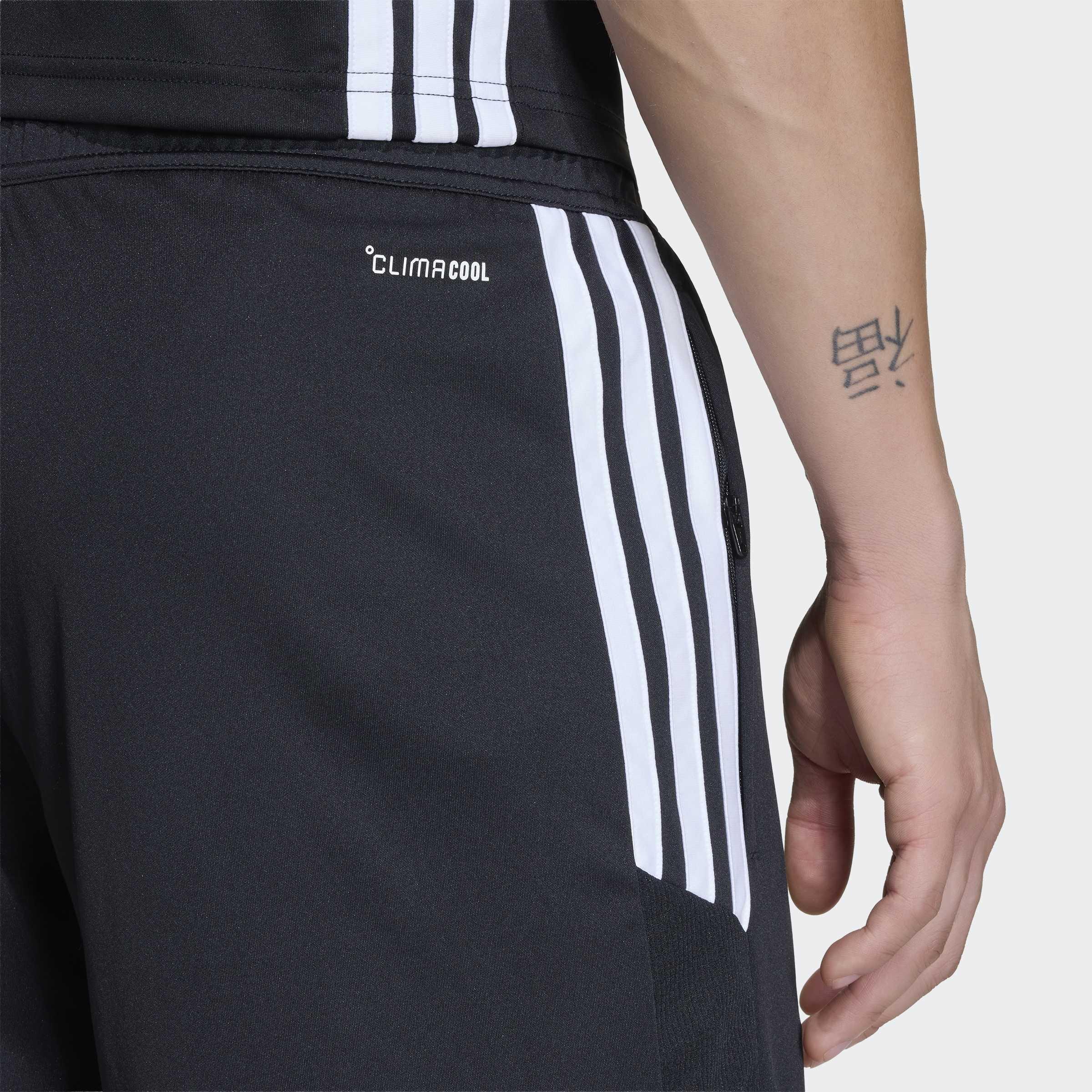 Tiro 26 Essentials Shorts, Black, A701_ONE, large image number 3