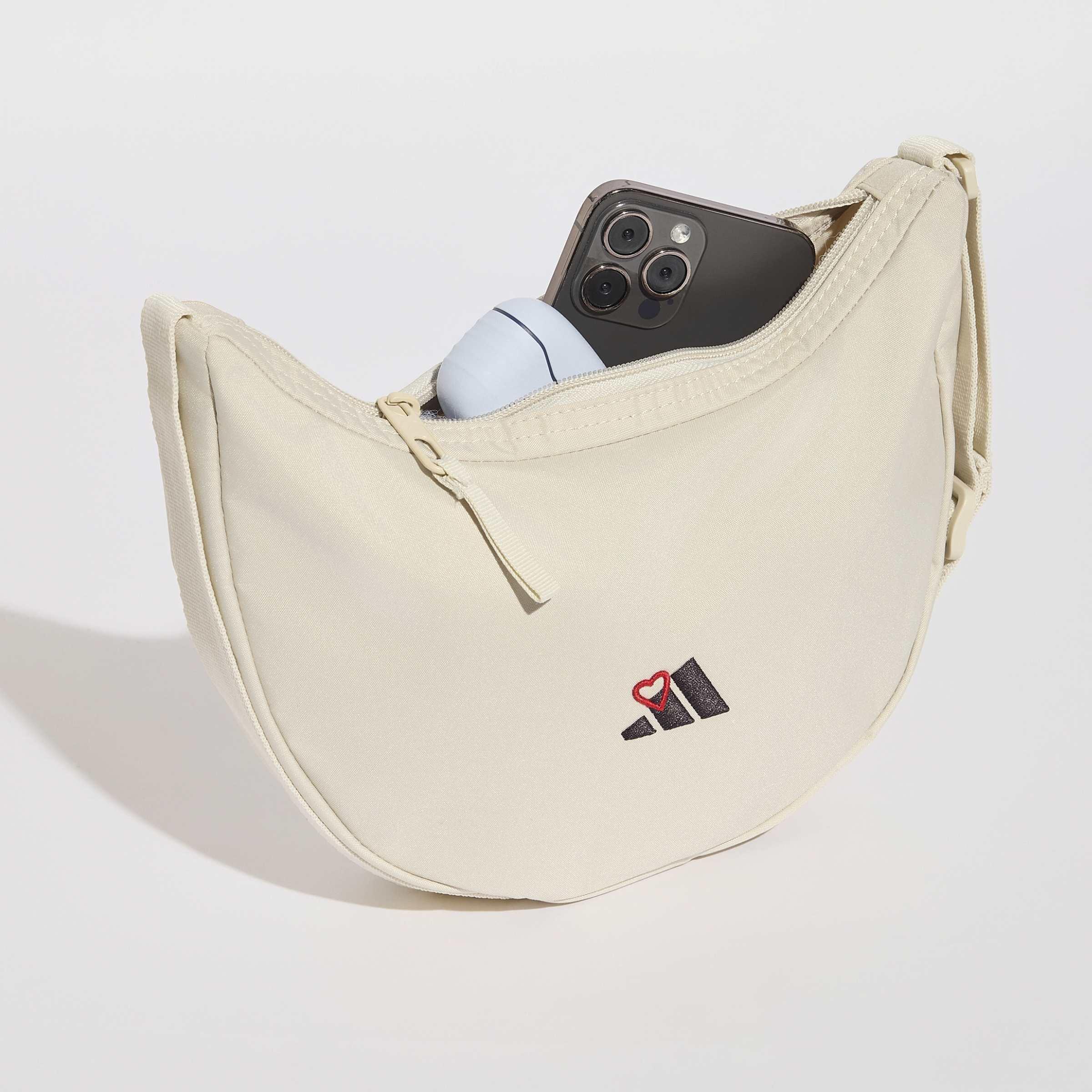 Womens Graphic Pouch, Beige
