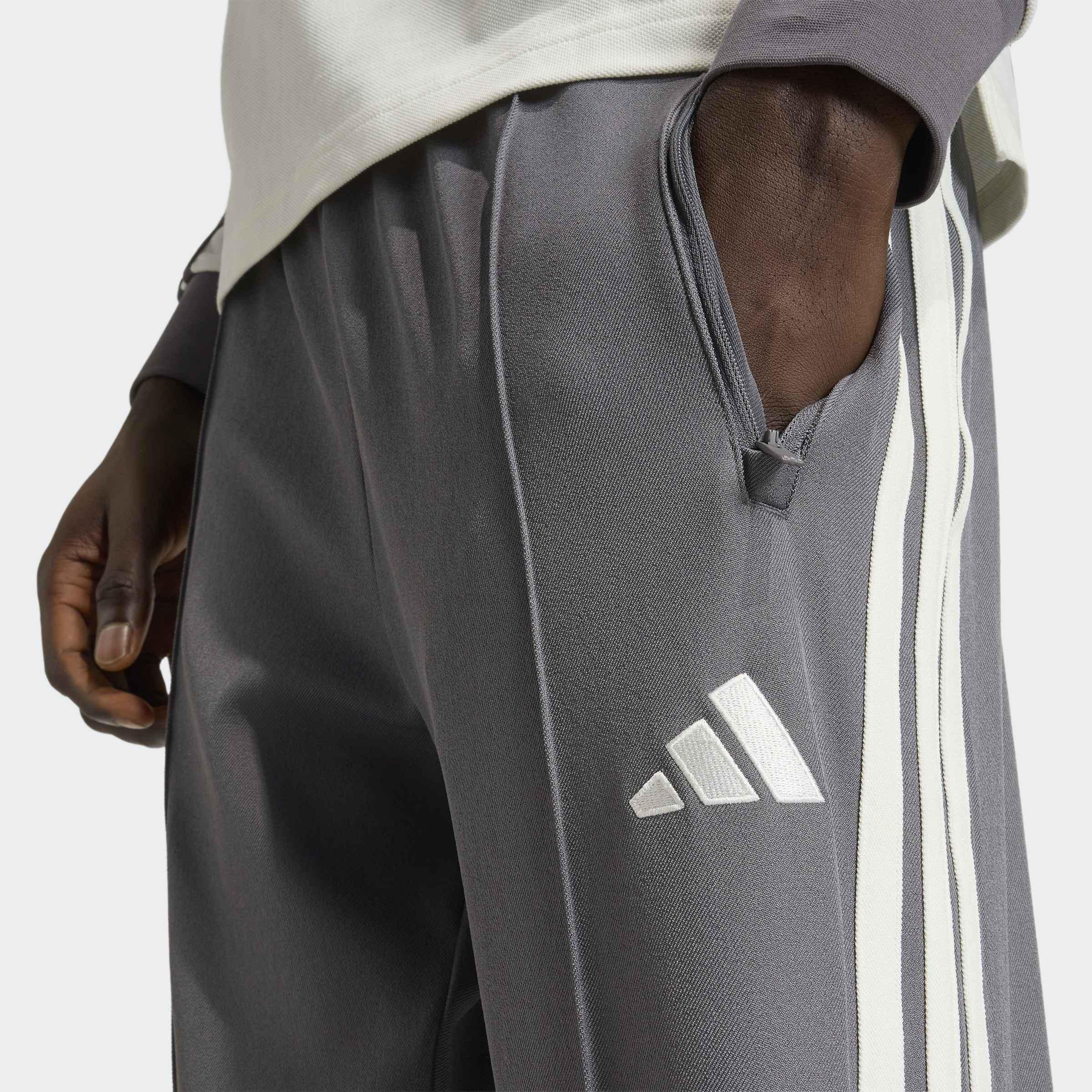Mercedes - AMG Petronas Formula 1 Team Silver Arrows Icon Track Pant, Grey, A701_ONE, medium