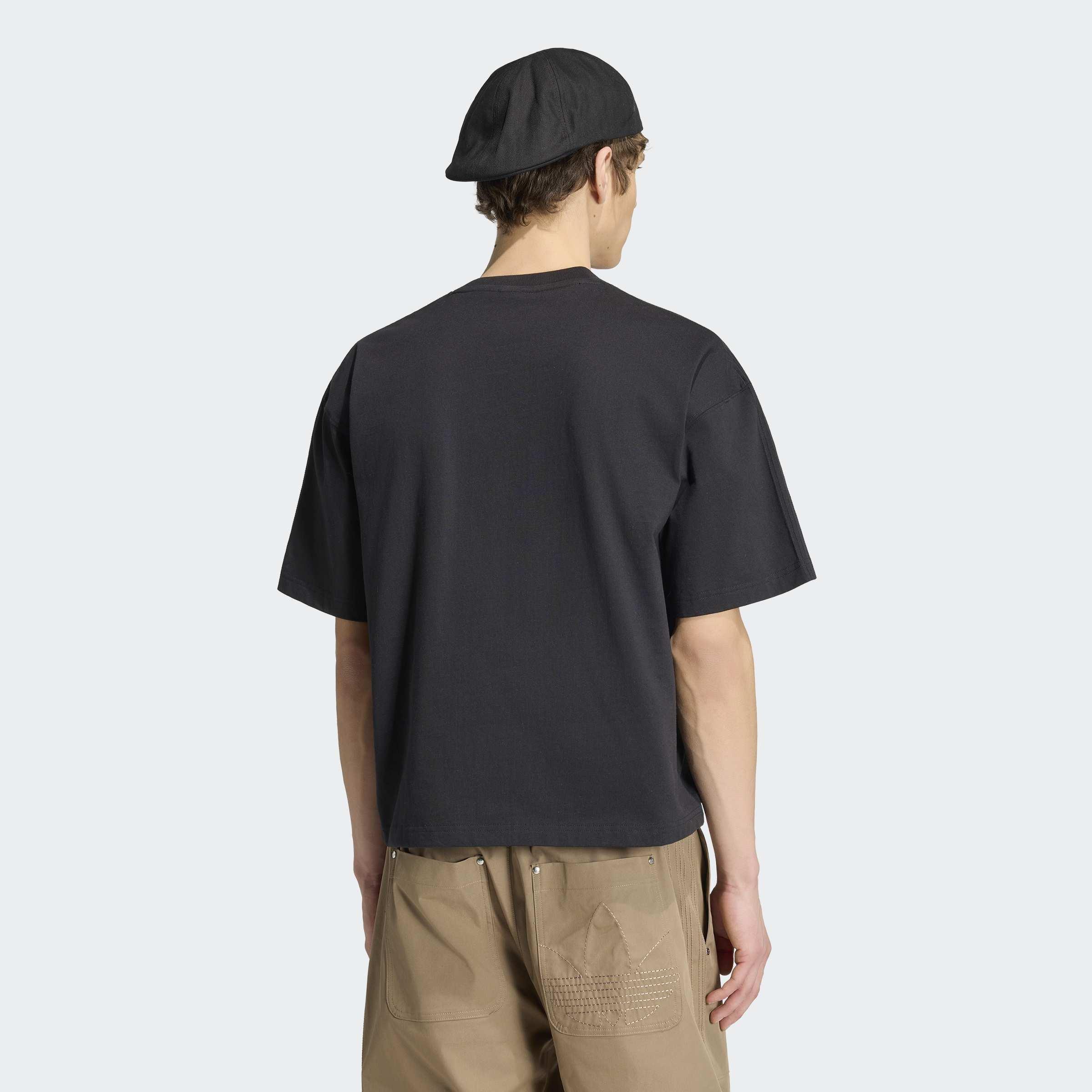 Premium Essentials T-Shirt, Black