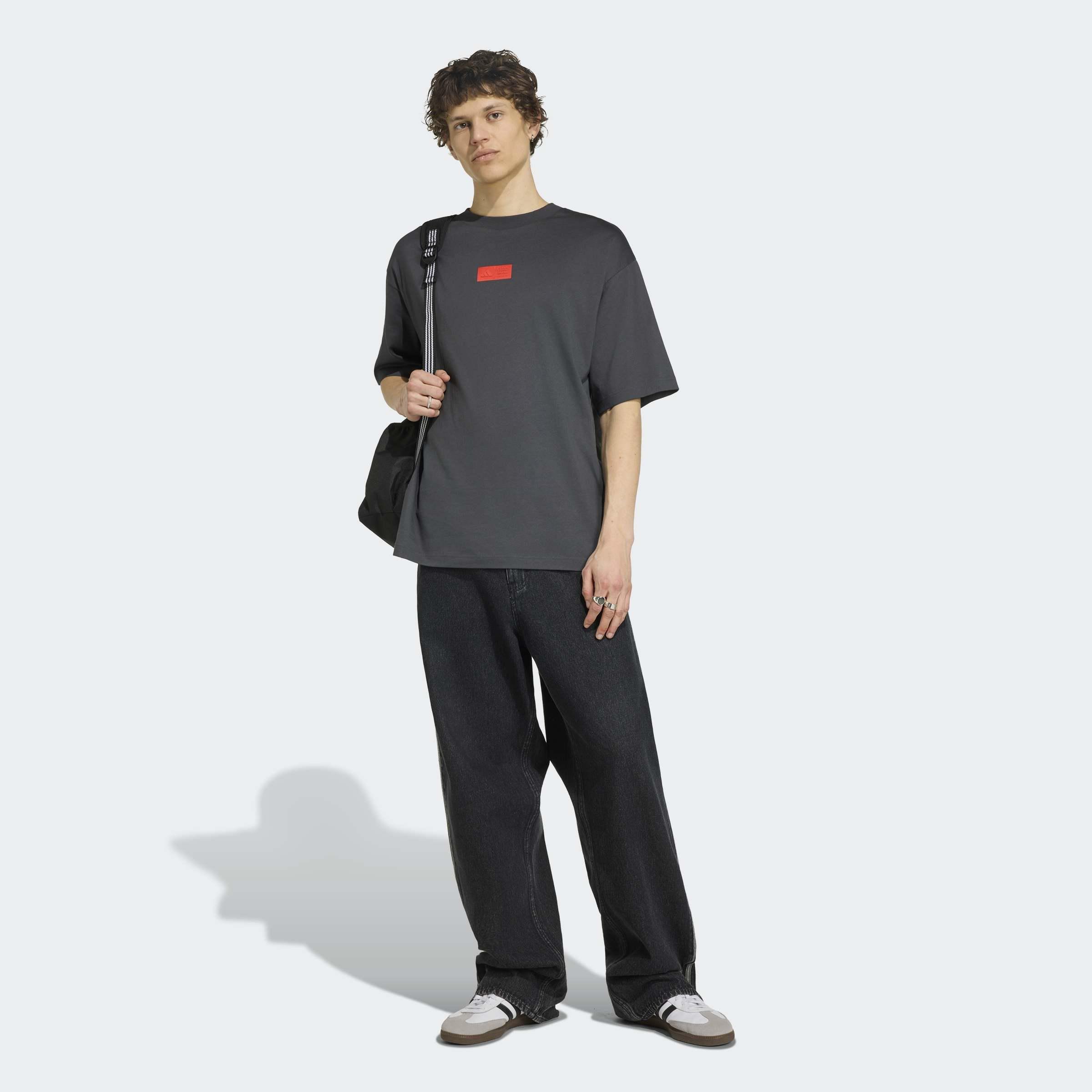 Audi Revolut F1 Team Elevated Graphic I T-Shirt, Black, A701_ONE, large image number 4
