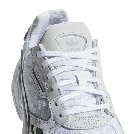 Women Falcon Shoes Ftwr, White, A901_ONE, large image number 7