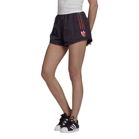 Women Adicolor 3D Trefoil Shorts, Black, A901_ONE, large image number 0