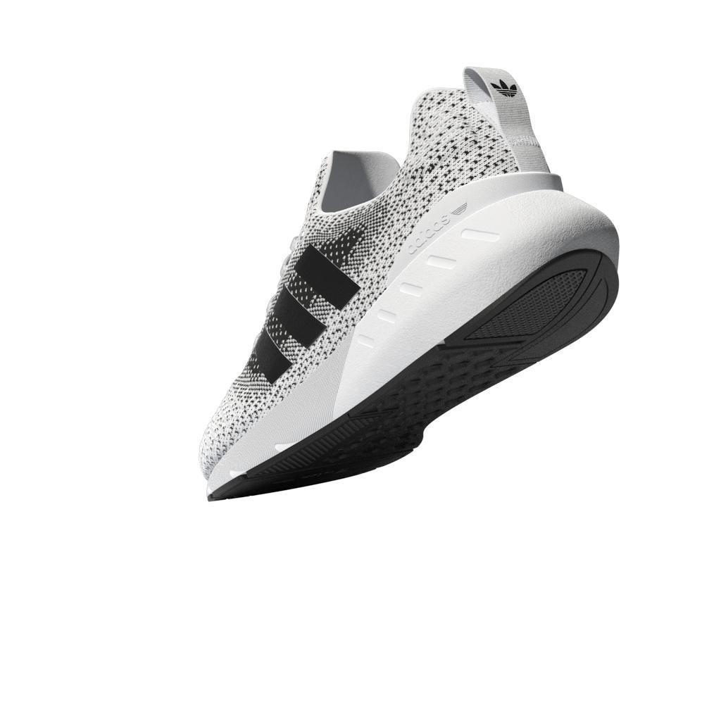 Adidas swift run store heather black and white