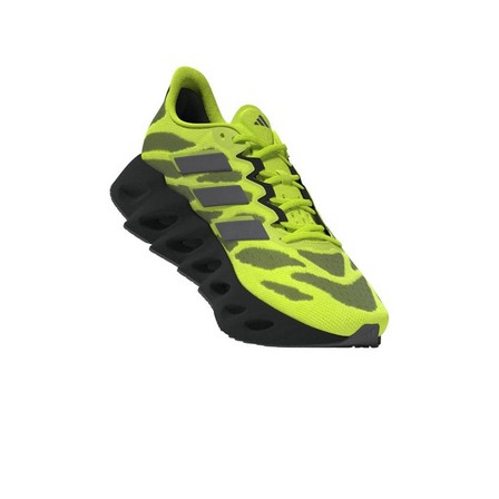 Men Switch Fwd Running Shoes, Green, A901_ONE, large image number 1