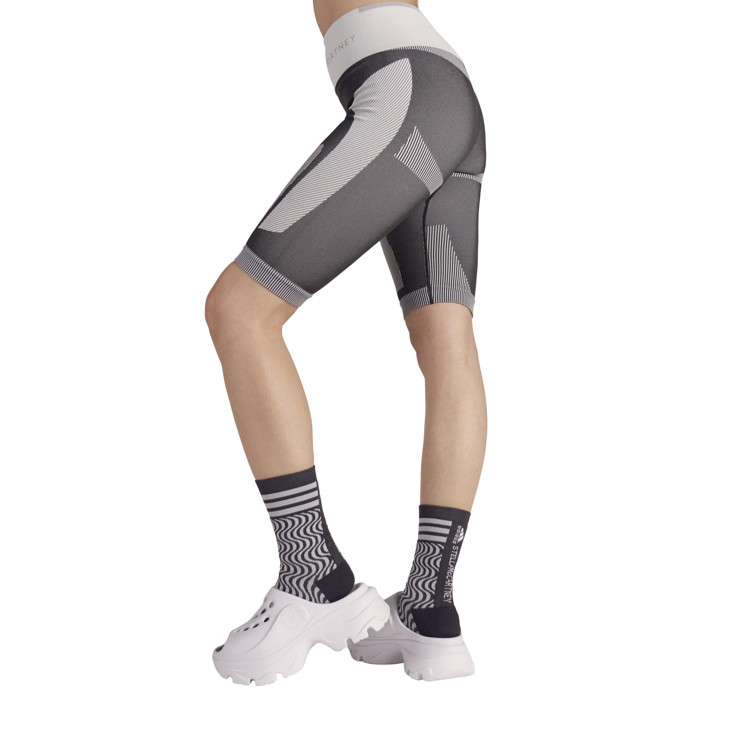By Stella Mccartney Truestrength Seamless Short Leggings, Black, , large image number 1