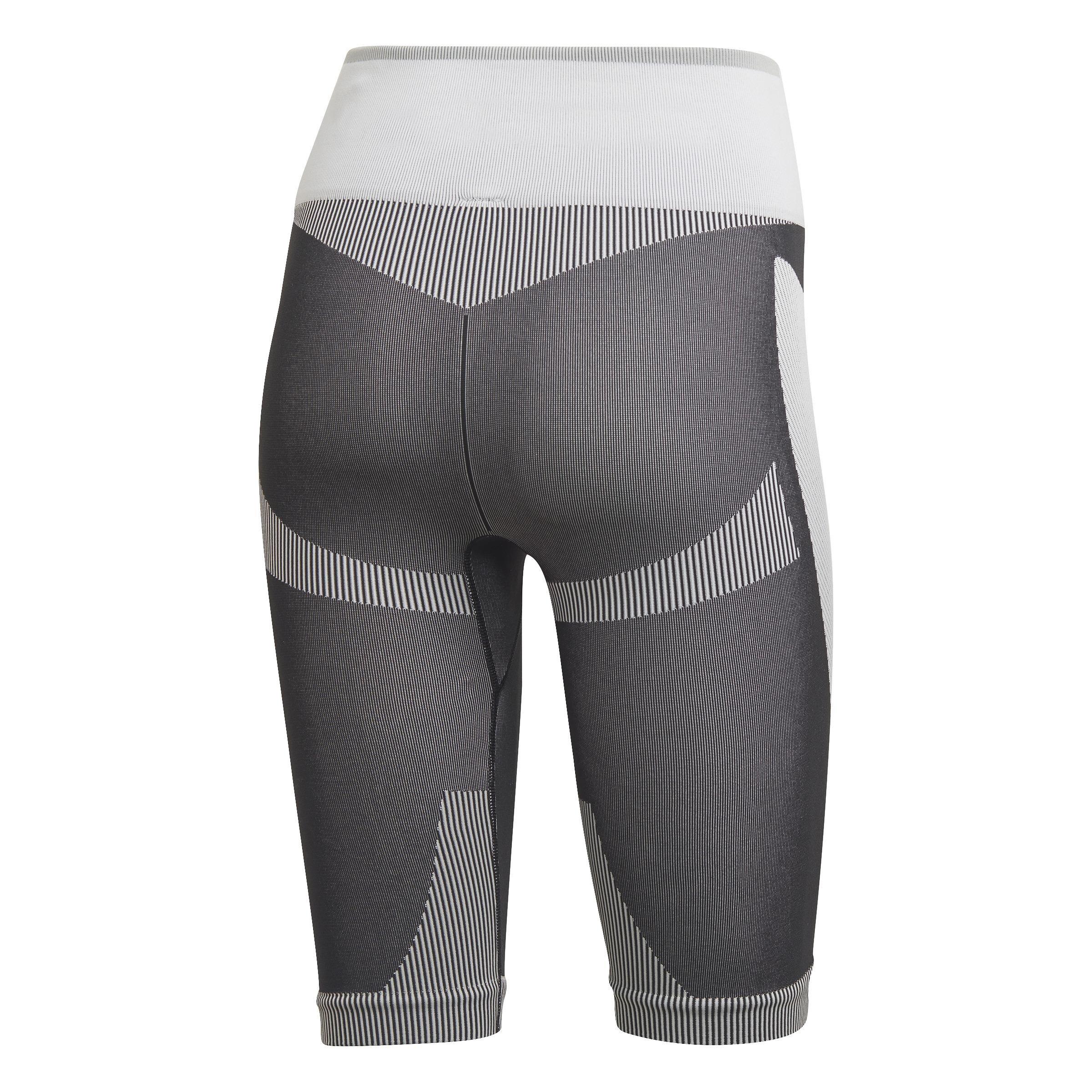 By Stella Mccartney Truestrength Seamless Short Leggings, Black, A901_ONE, large image number 5