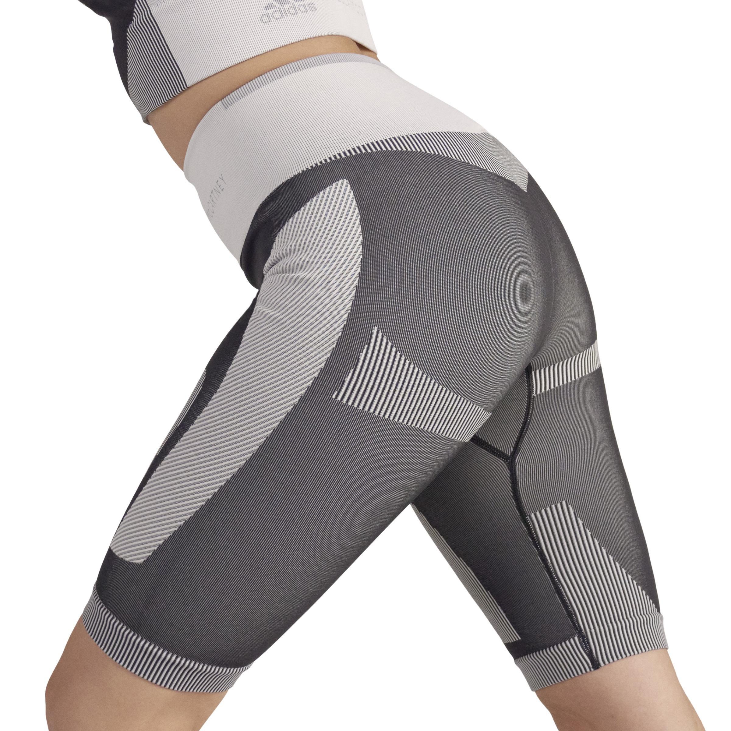 By Stella Mccartney Truestrength Seamless Short Leggings, Black, A901_ONE, large image number 8