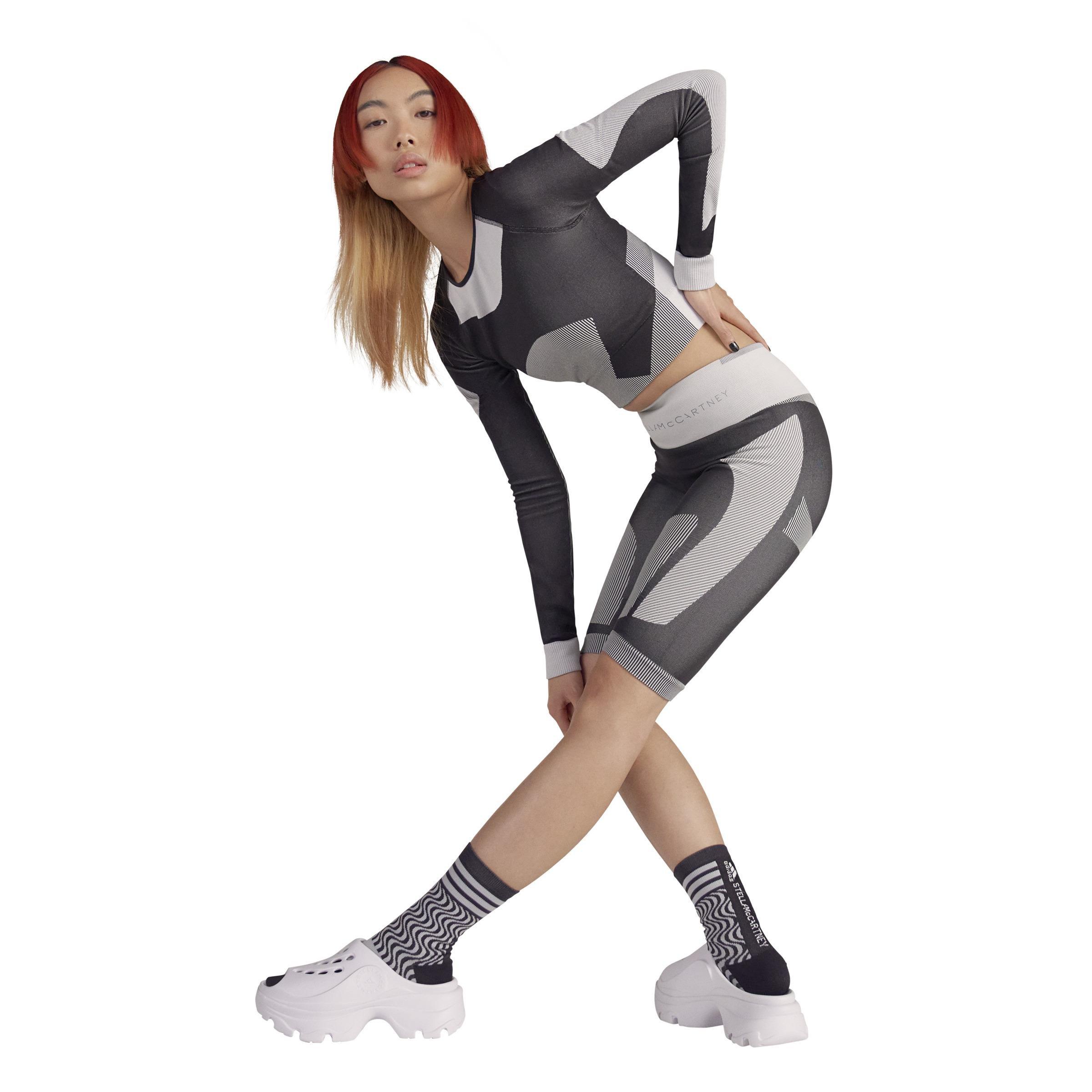 By Stella Mccartney Truestrength Seamless Short Leggings, Black, A901_ONE, large image number 13