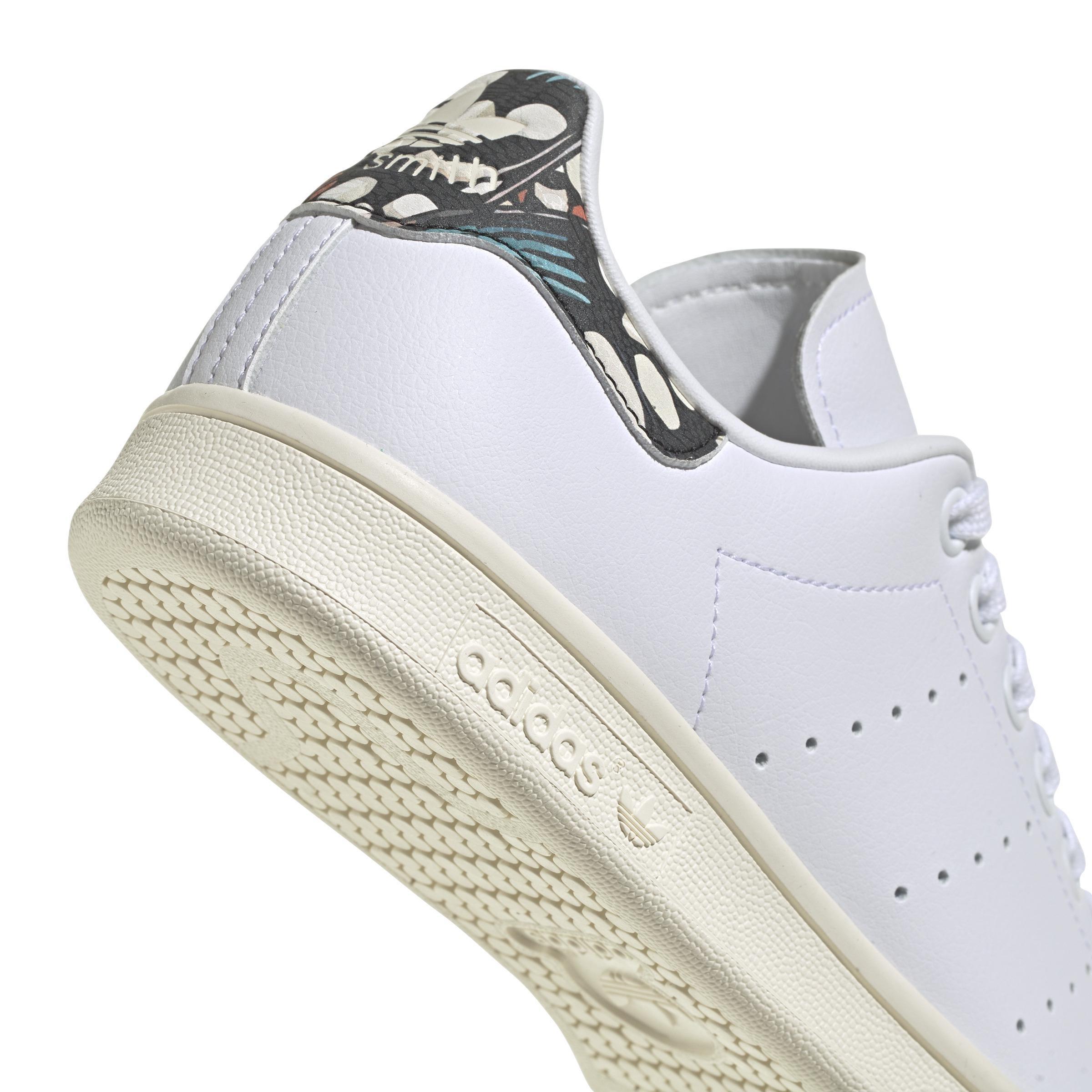 Stan smith best sale triple white womens