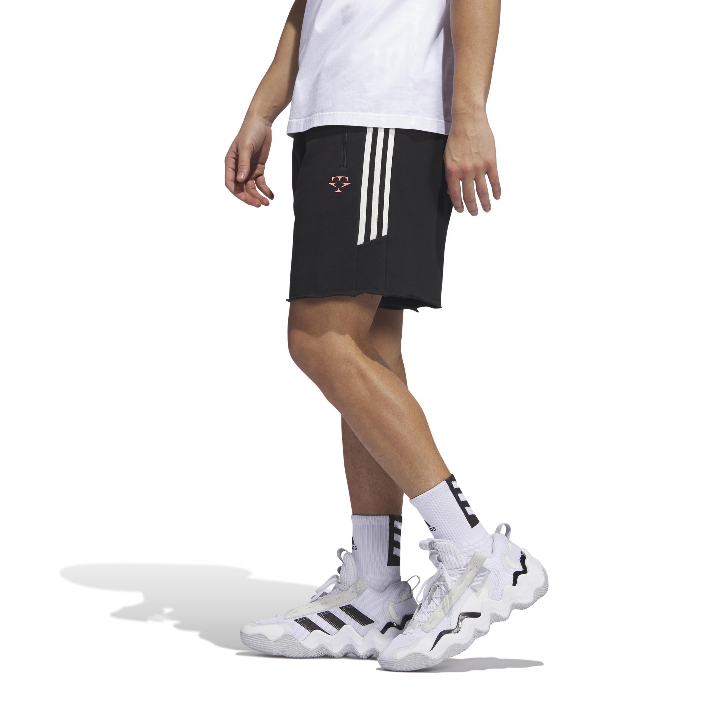 Trae Winterized Shorts, Black, A901_ONE, large image number 13