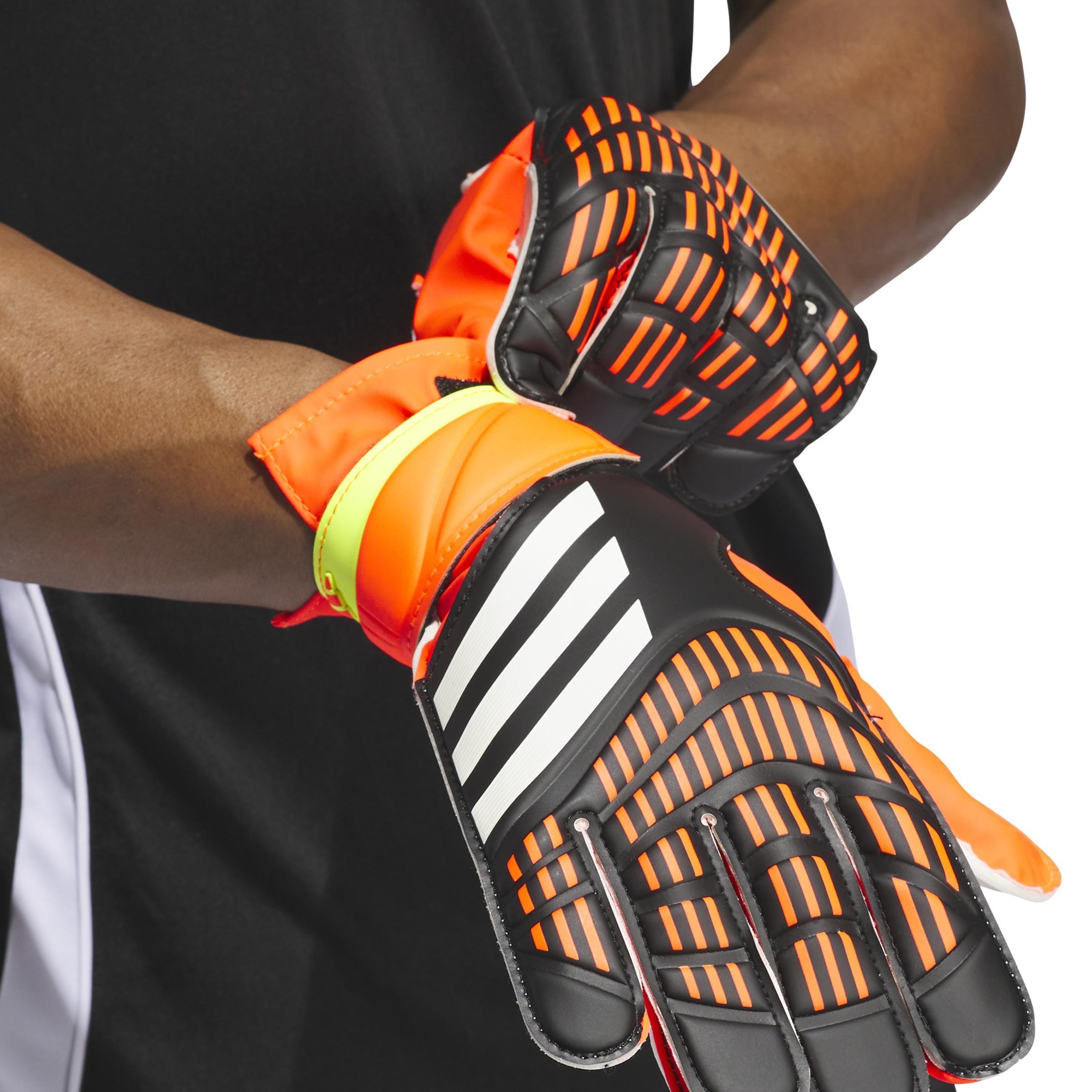 Unisex Predator Training Goalkeeper Gloves, Black, A901_ONE, large image number 4