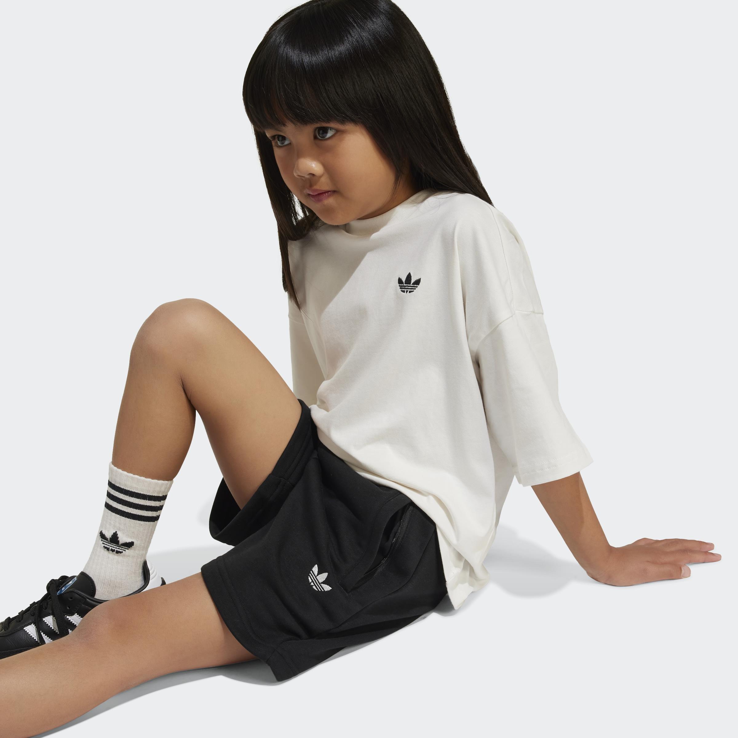 Kids Unisex adidas x Disney Mickey Mouse Shorts and Tee Set, White, A901_ONE, large image number 8