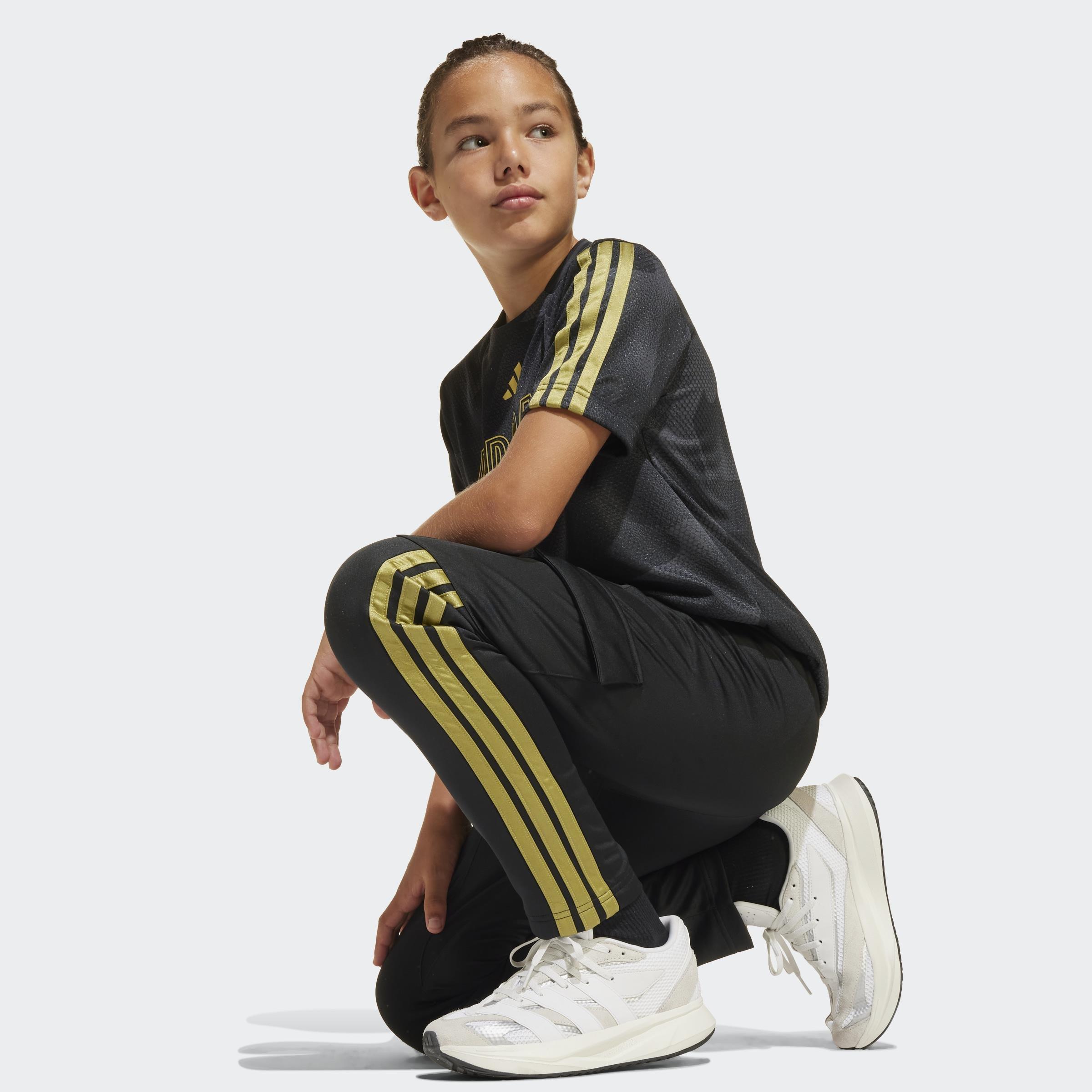 Kids Unisex House of Tiro Colors of Football Cargo Joggers, Black, A901_ONE, large image number 9