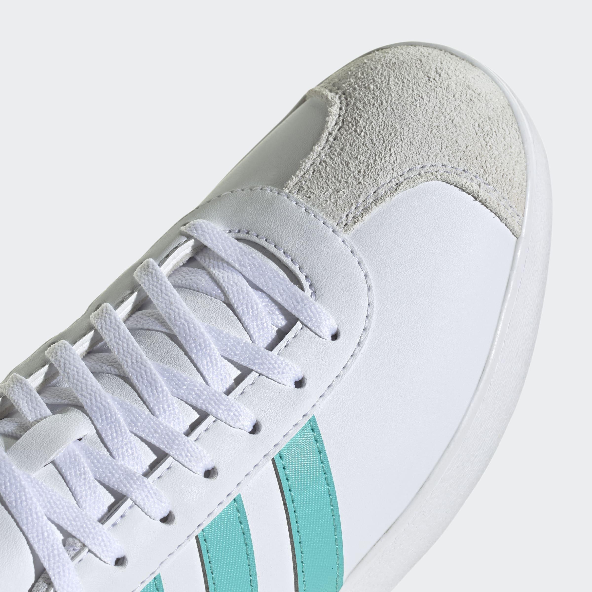 Unisex Mercedes - AMG Petronas Formula One Team Vl Court Base Trainers, White, A901_ONE, large image number 4