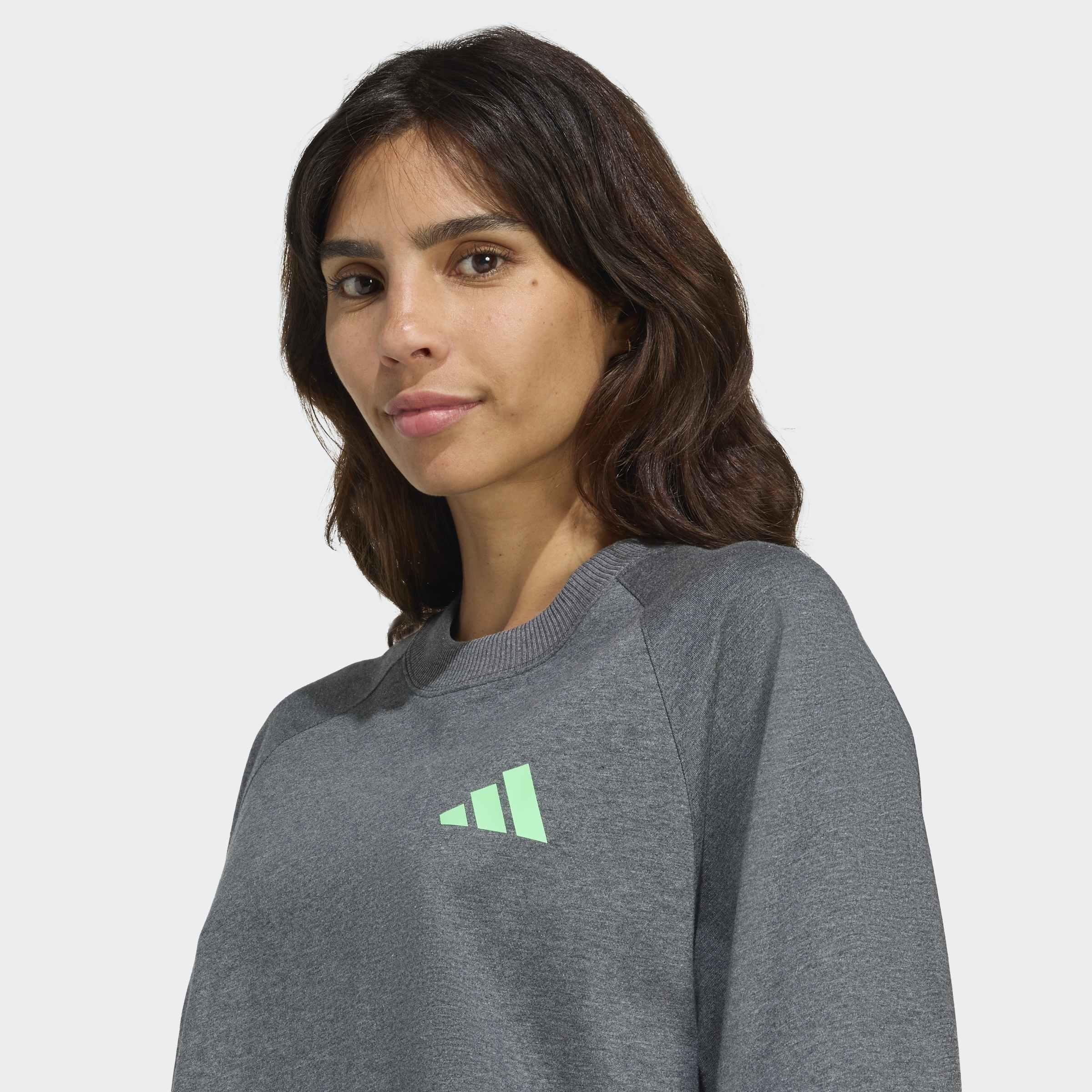 Mercedes - AMG Petronas Formula One Team Premium Sweat T-Shirt, Grey, A901_ONE, large image number 2