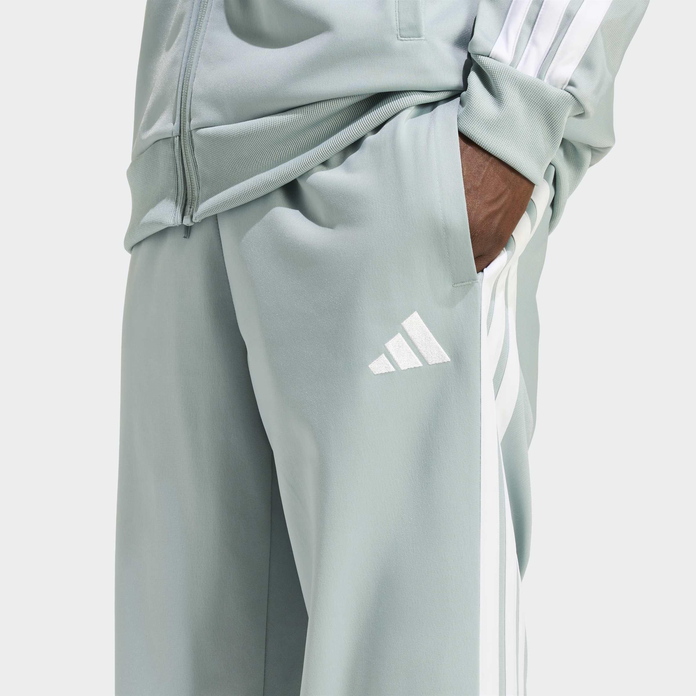 DAYREADY Tracksuit, Green, A901_ONE, large image number 2