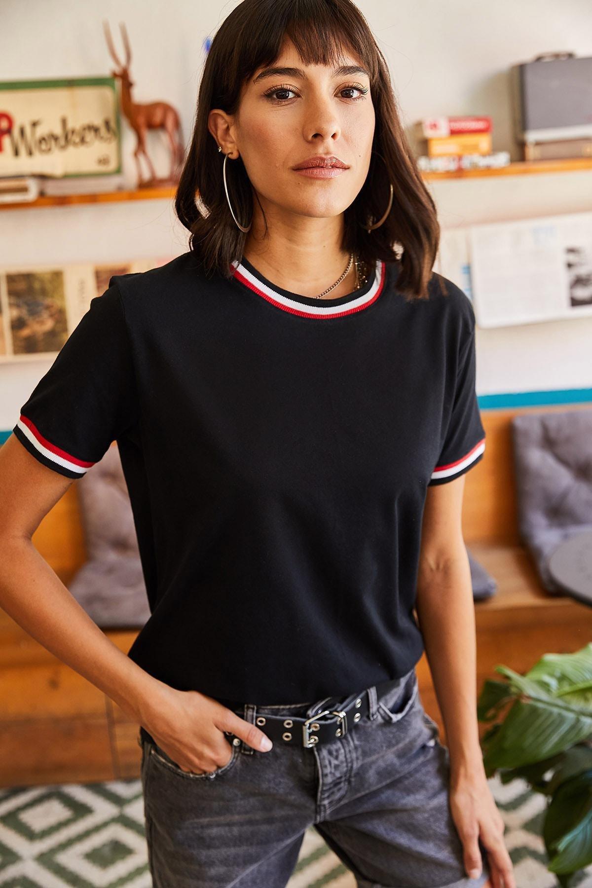 تيشيرت بفتحة رقبة مستديرة، أسود, BLACK, large image number 3