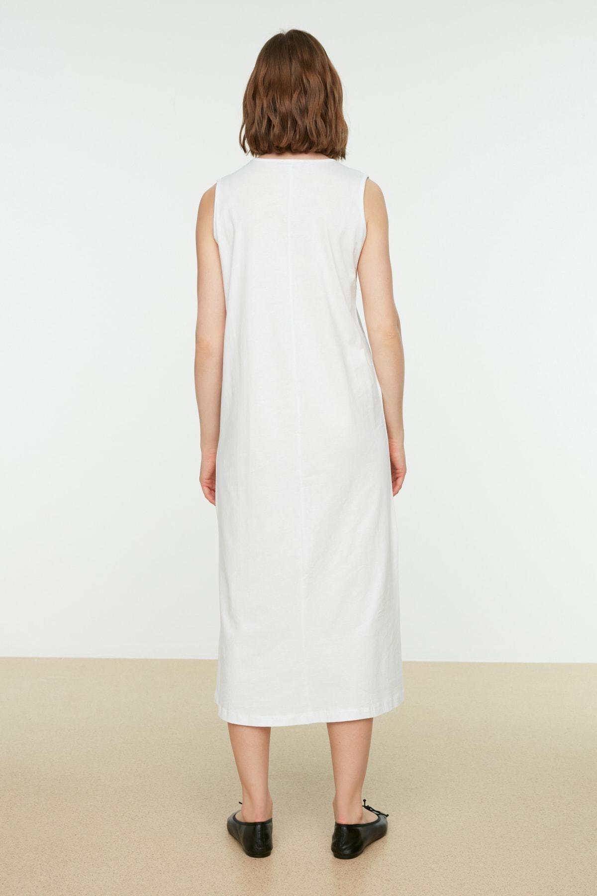 White A Line Crew Neck Dress, , large image number 4