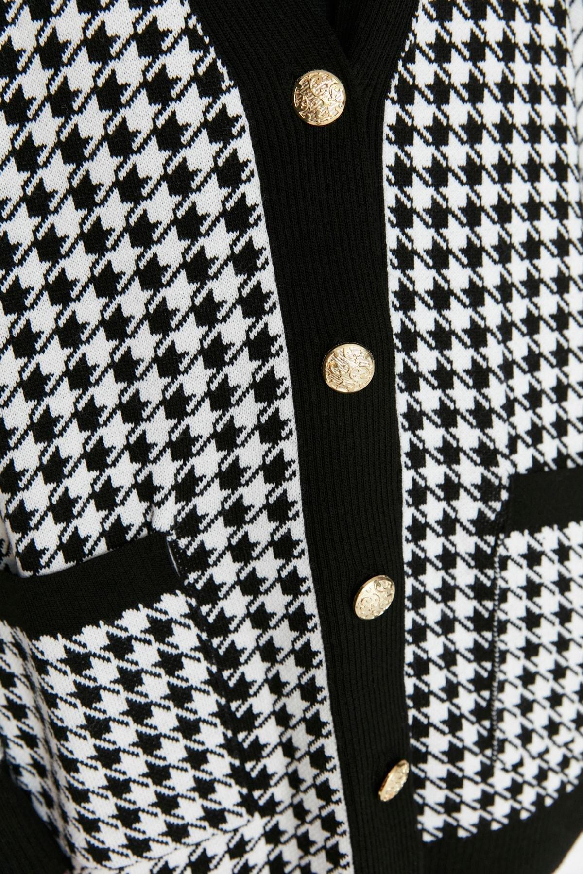 Black V-Neck Cardigan, Black, large image number 3