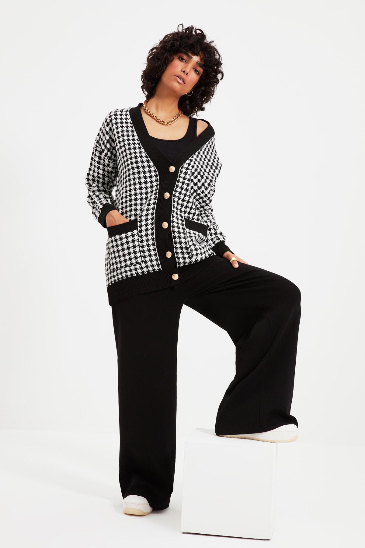 Black V-Neck Cardigan, Black, large image number 5