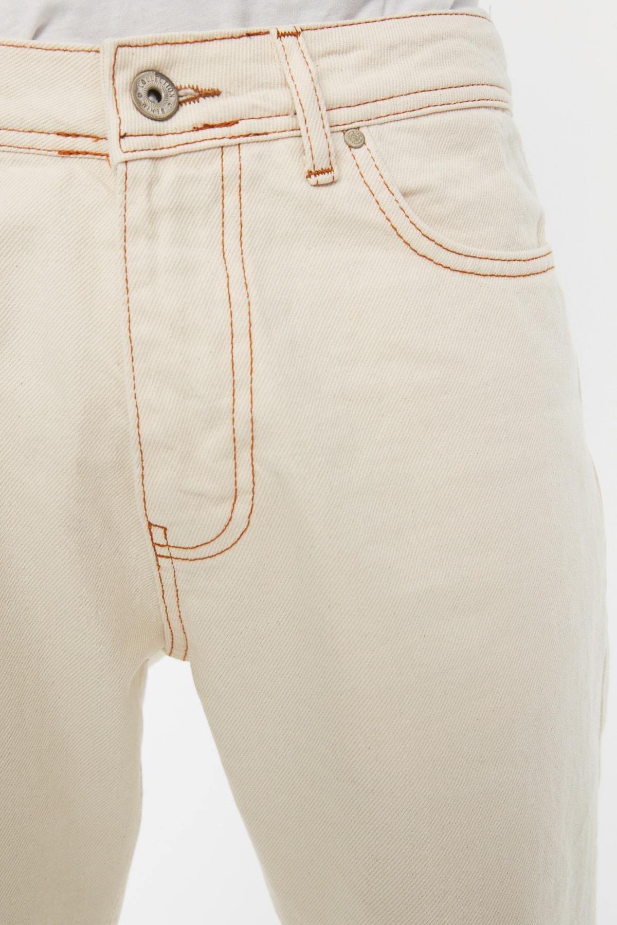 White Straight Mid Waist Jeans, , large image number 4