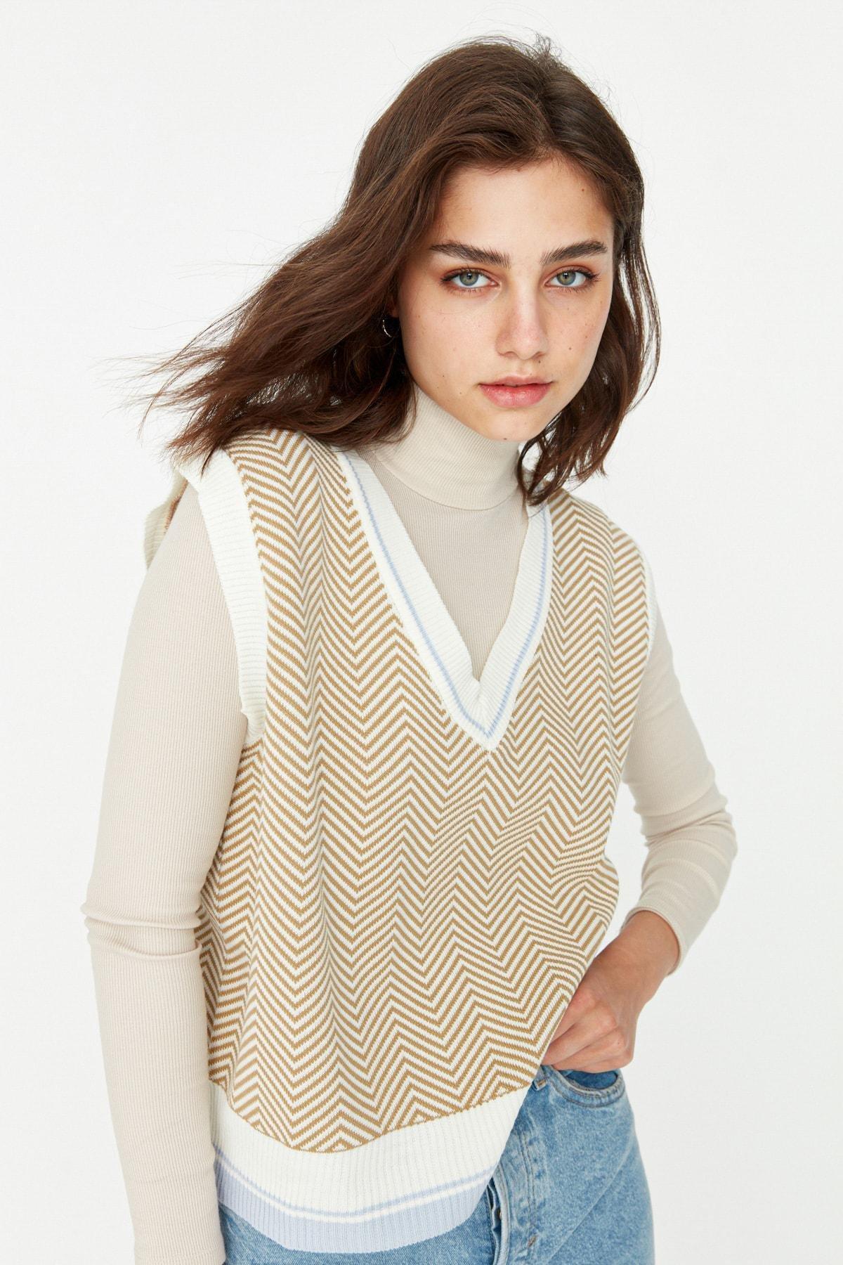 Brown V Neck Sweater Vest, , large image number 0