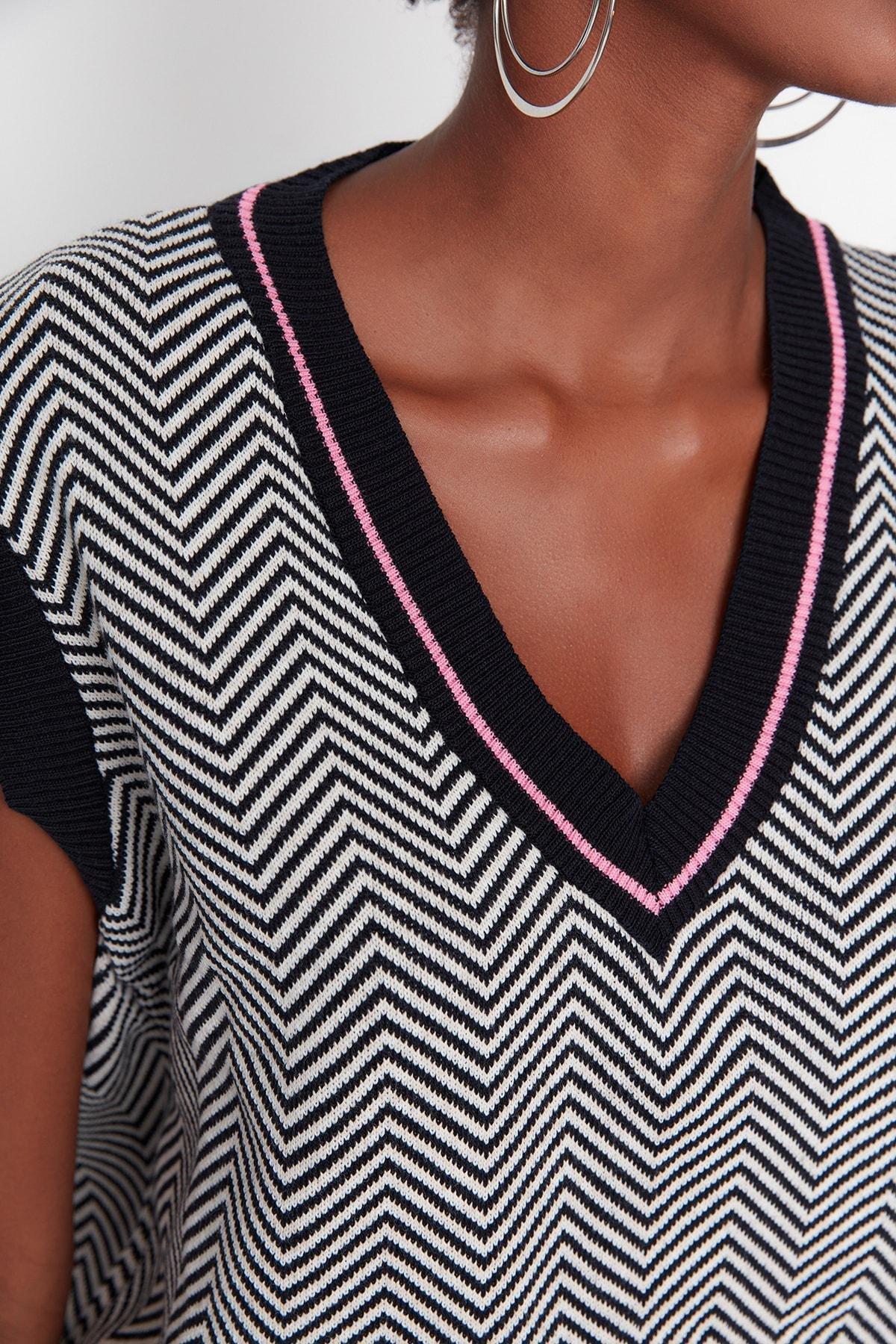 Black V Neck Sweater Vest, , large image number 1