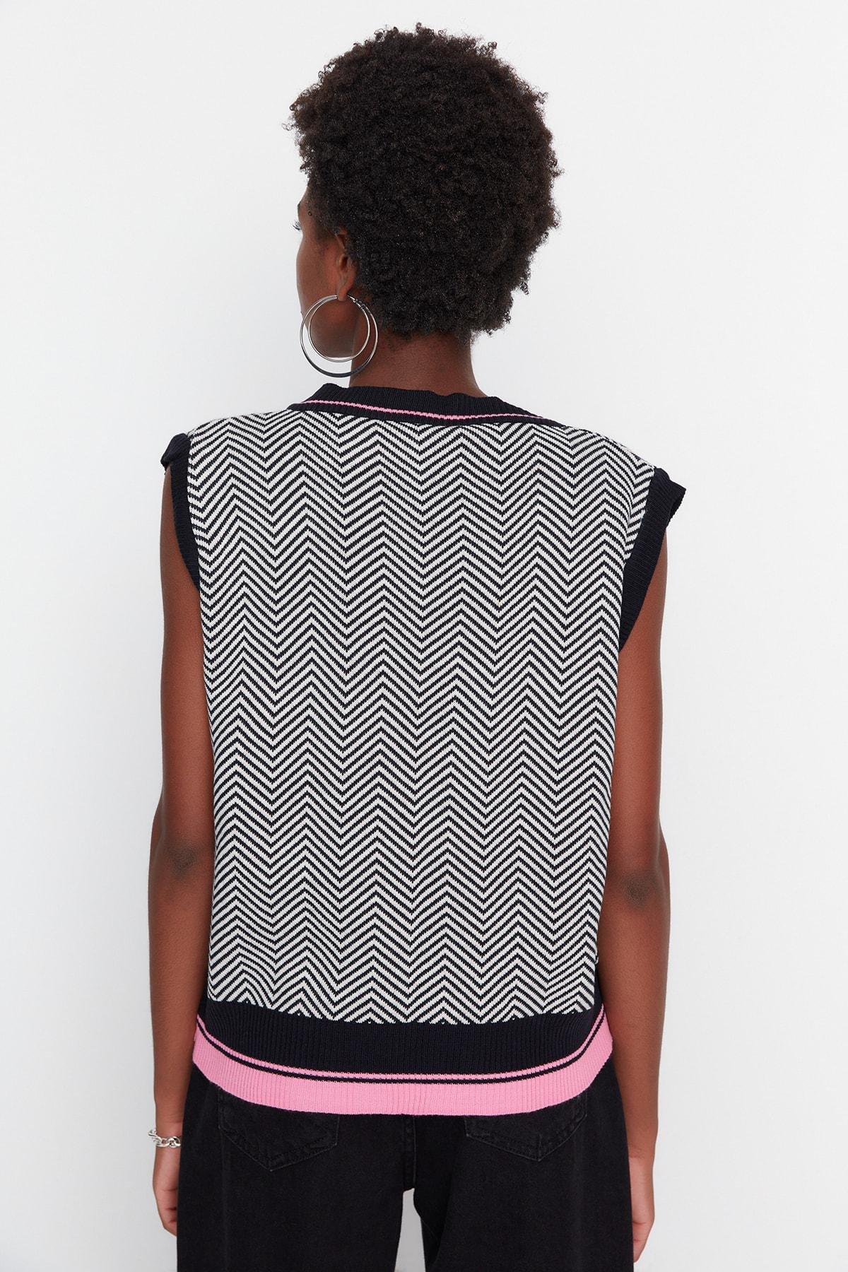 Black V Neck Sweater Vest, , large image number 2
