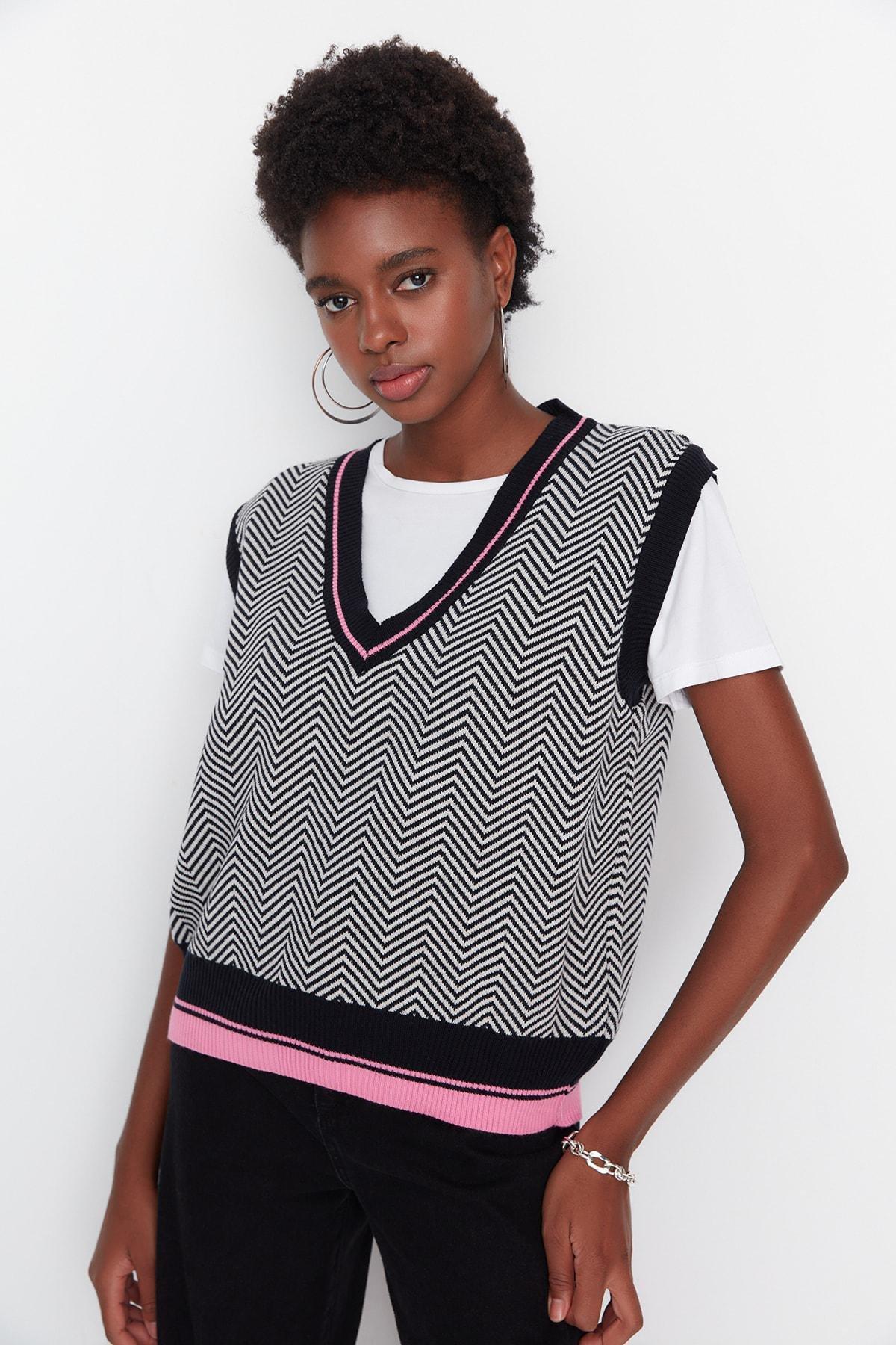Black V Neck Sweater Vest, , large image number 3