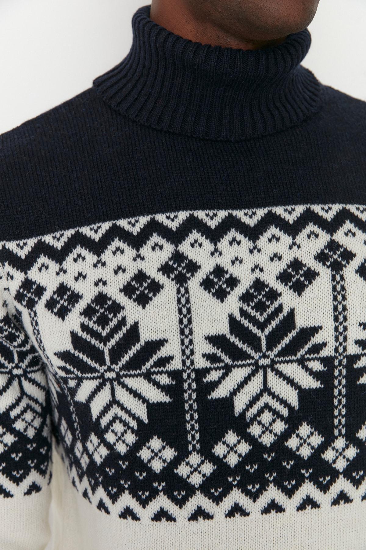 Navy Turtleneck Sweater, , large image number 3
