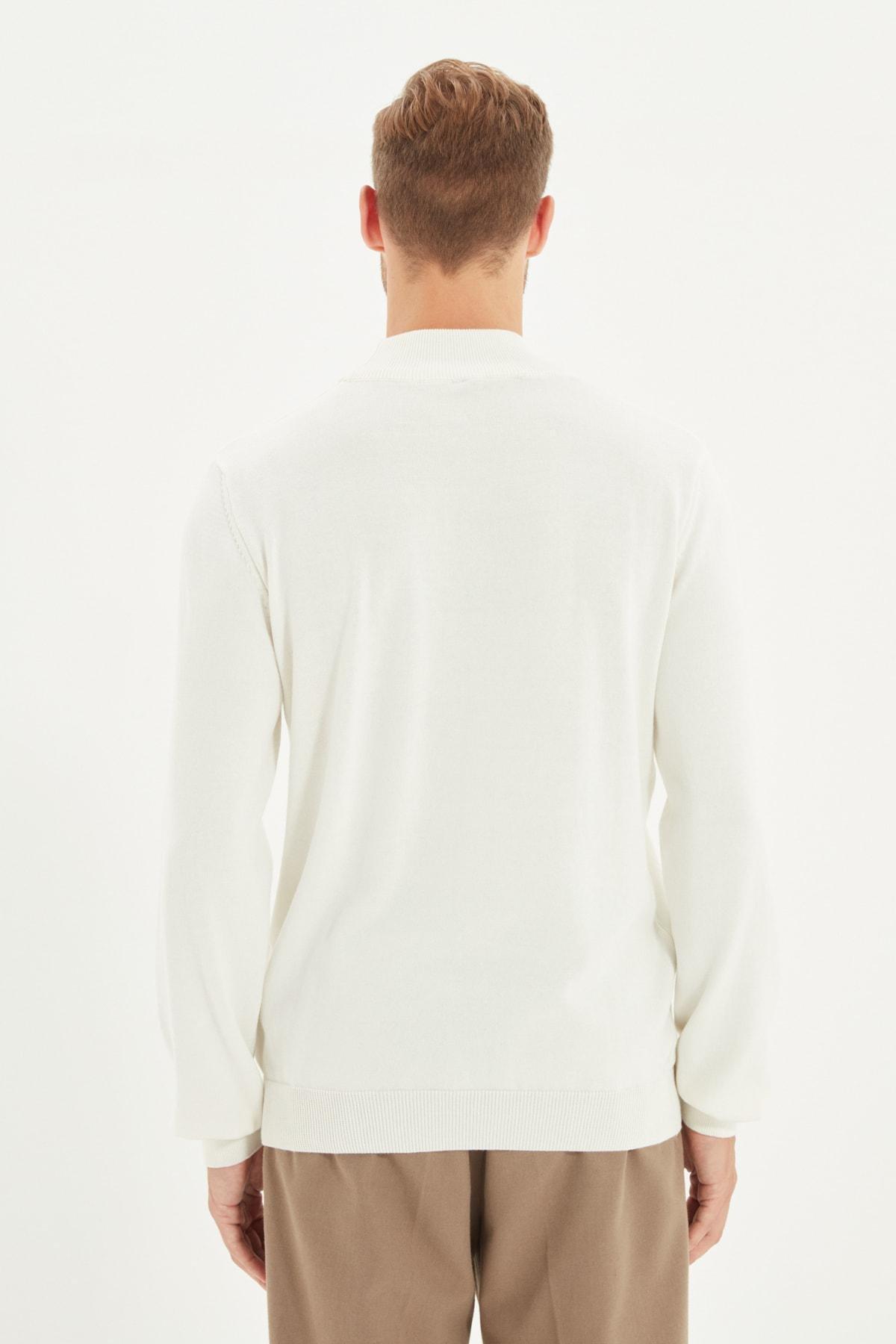 White Slim High Neck Sweater, , large image number 6
