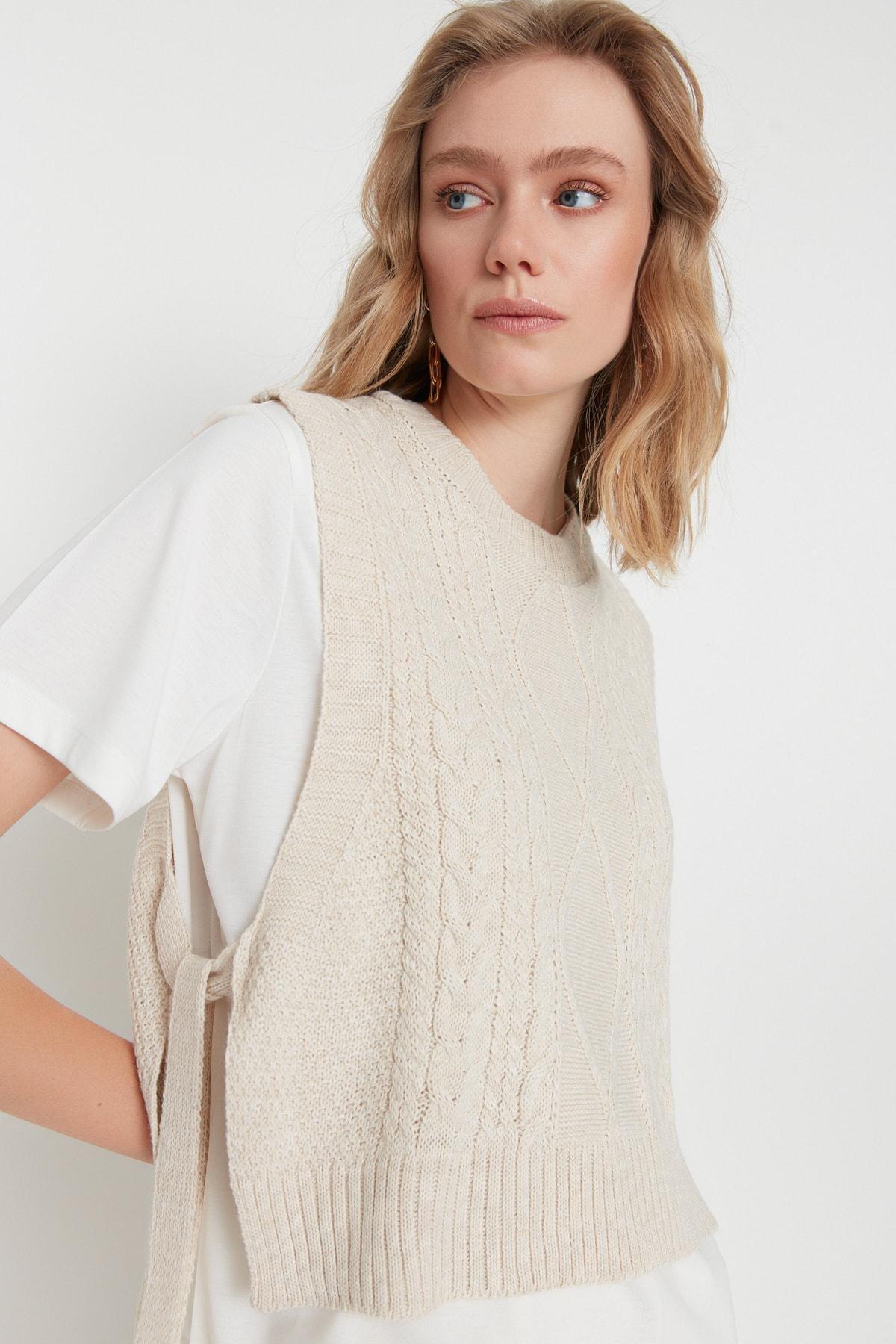 Beige Mini Sweater Vest, , large image number 0