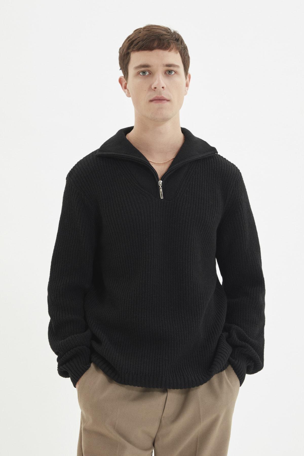 Black Turtleneck Sweater, , large image number 0