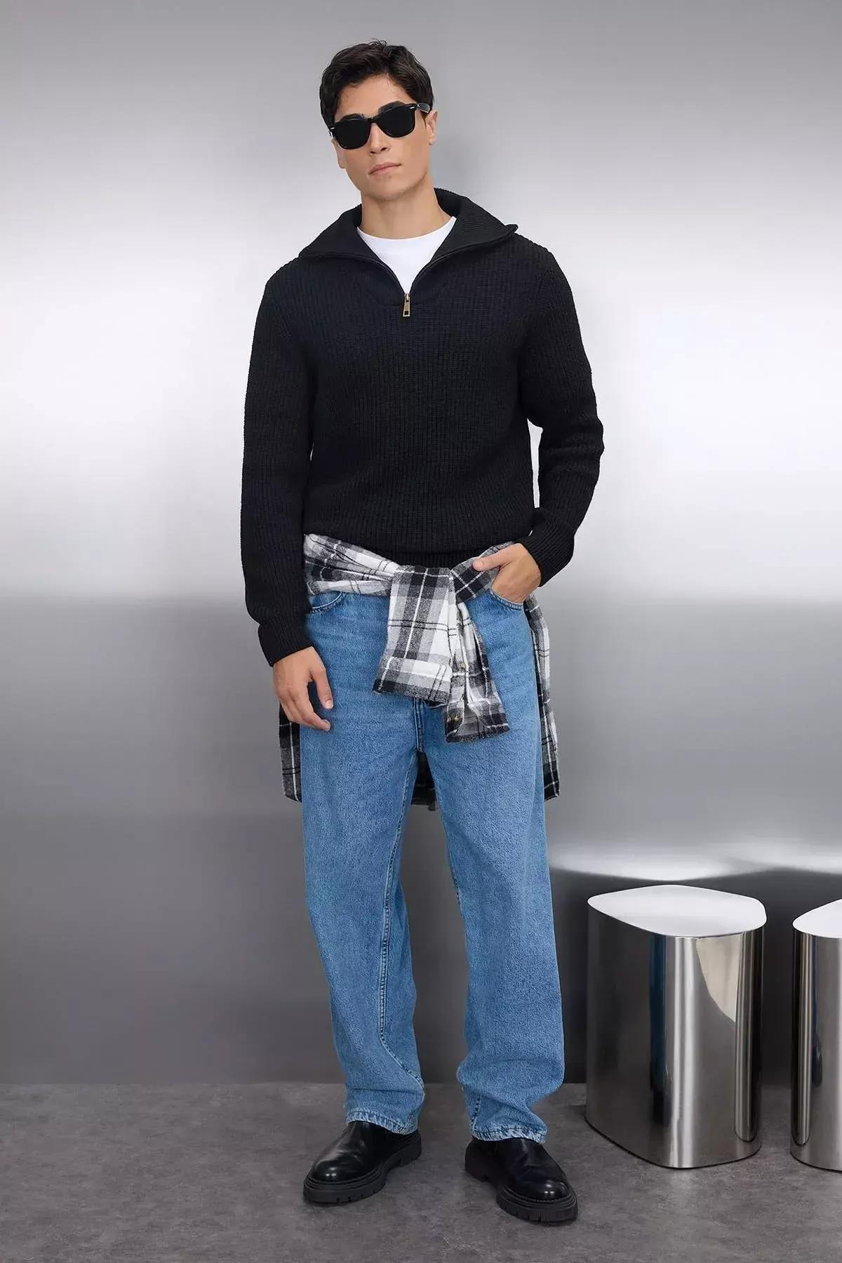 Black Turtleneck Sweater, Black, large image number 1