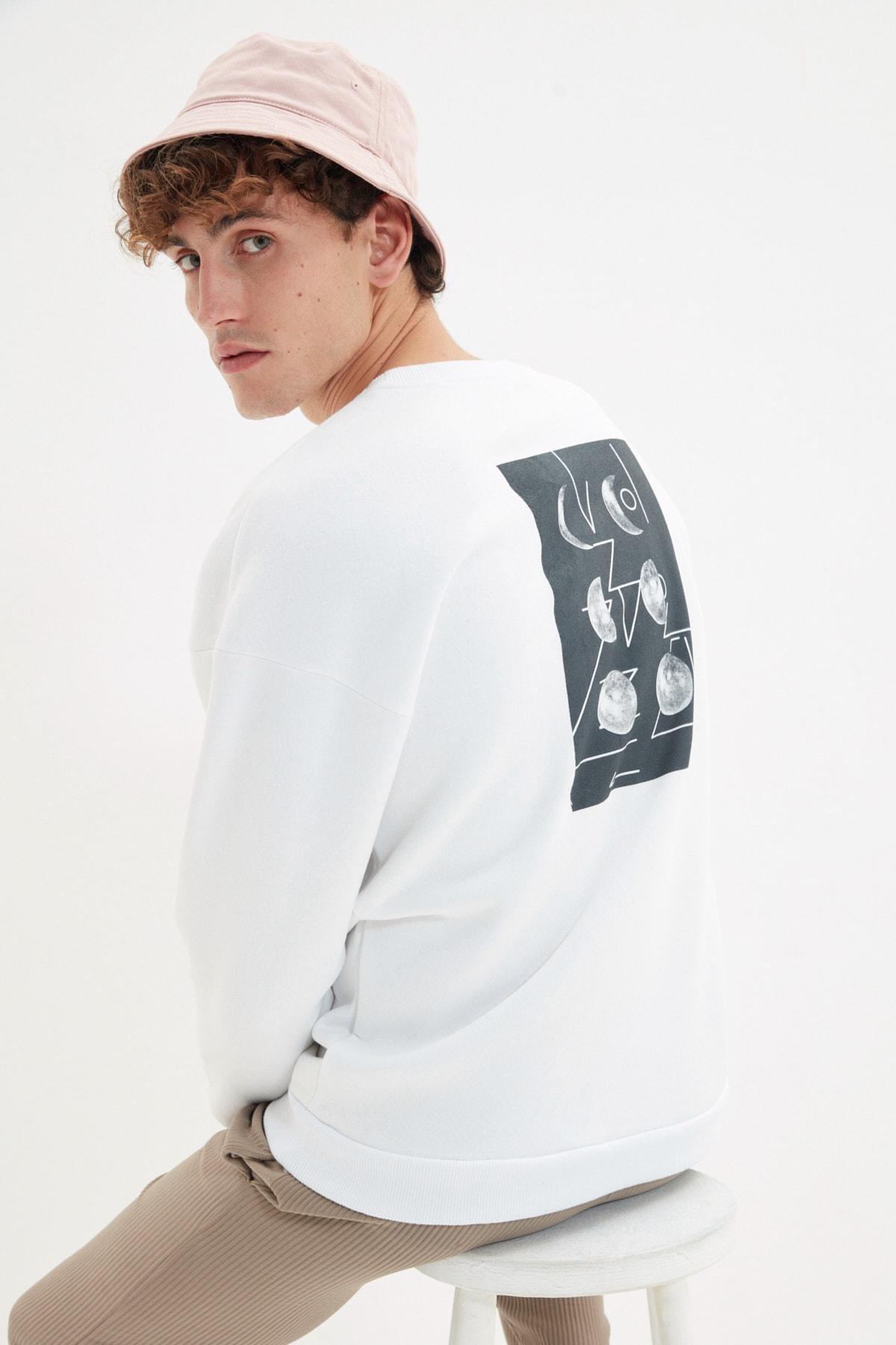 White Oversize Crew Neck Sweatshirt, White, medium