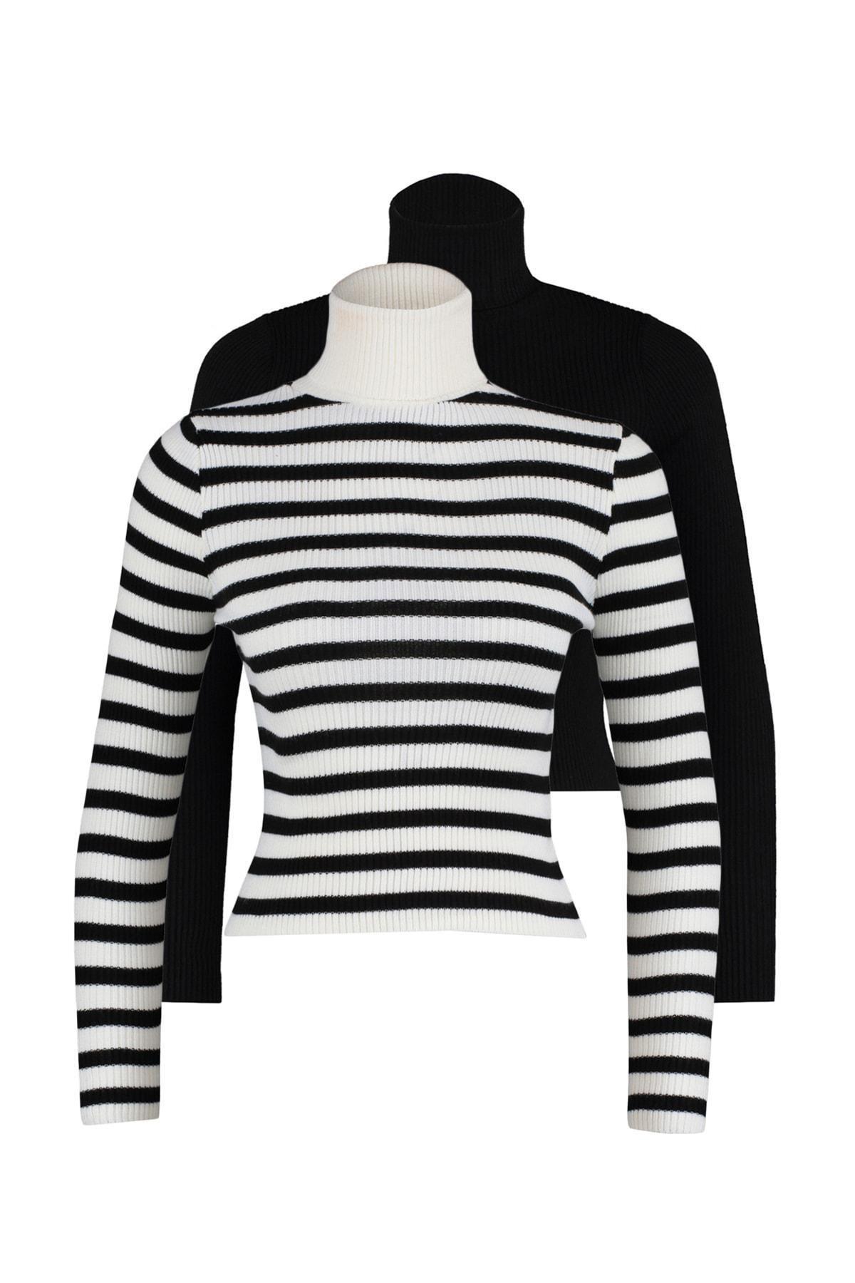 Black Slim Turtleneck Sweater, , large image number 0