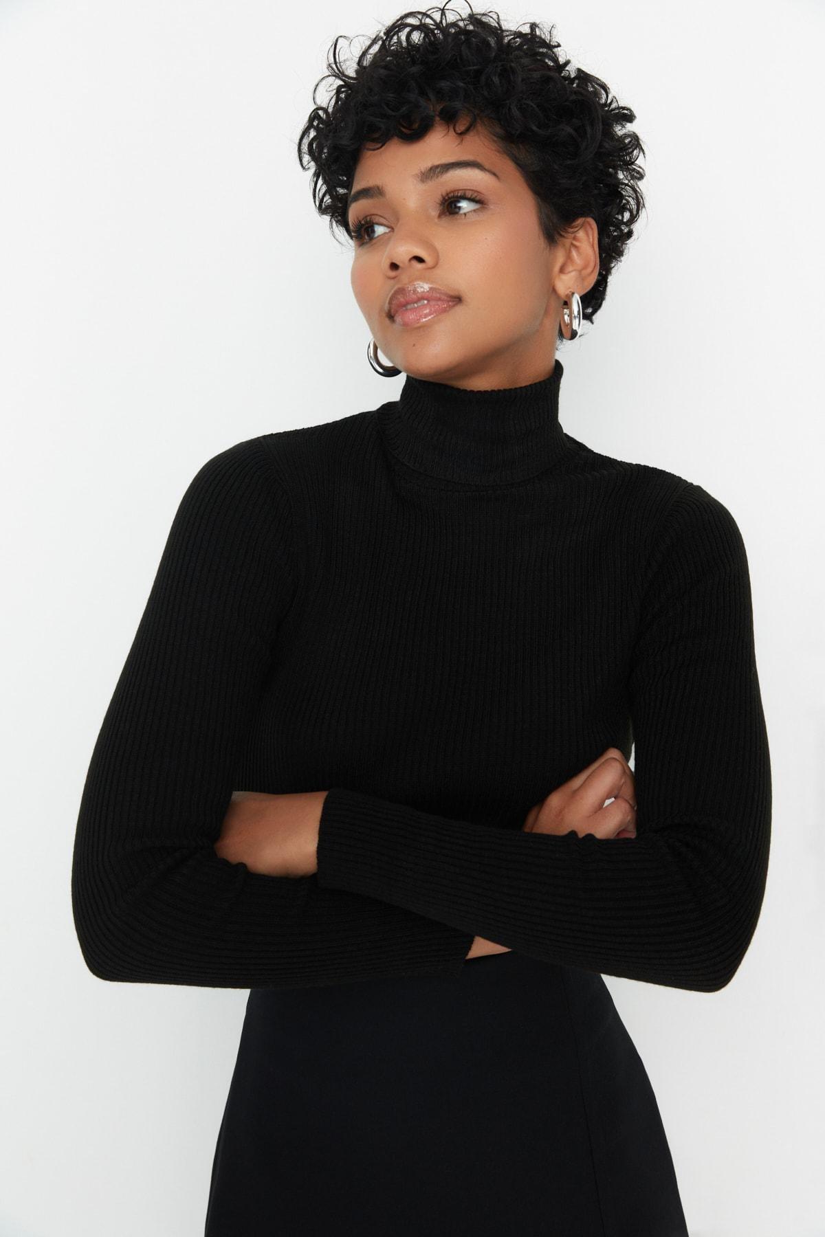 Black Slim Turtleneck Sweater, , large image number 4