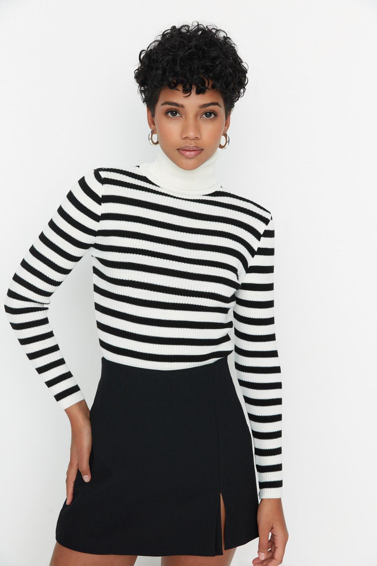 Black Slim Turtleneck Sweater, , large image number 8
