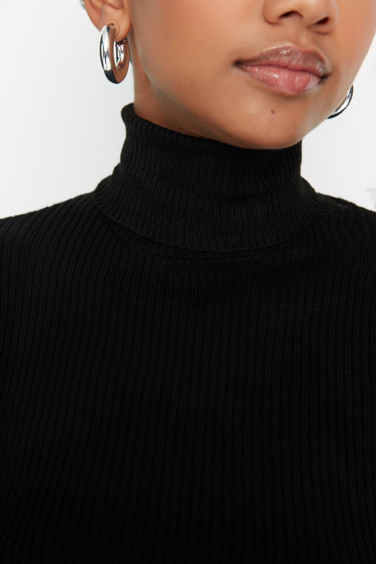 Black Slim Turtleneck Sweater, , large image number 14