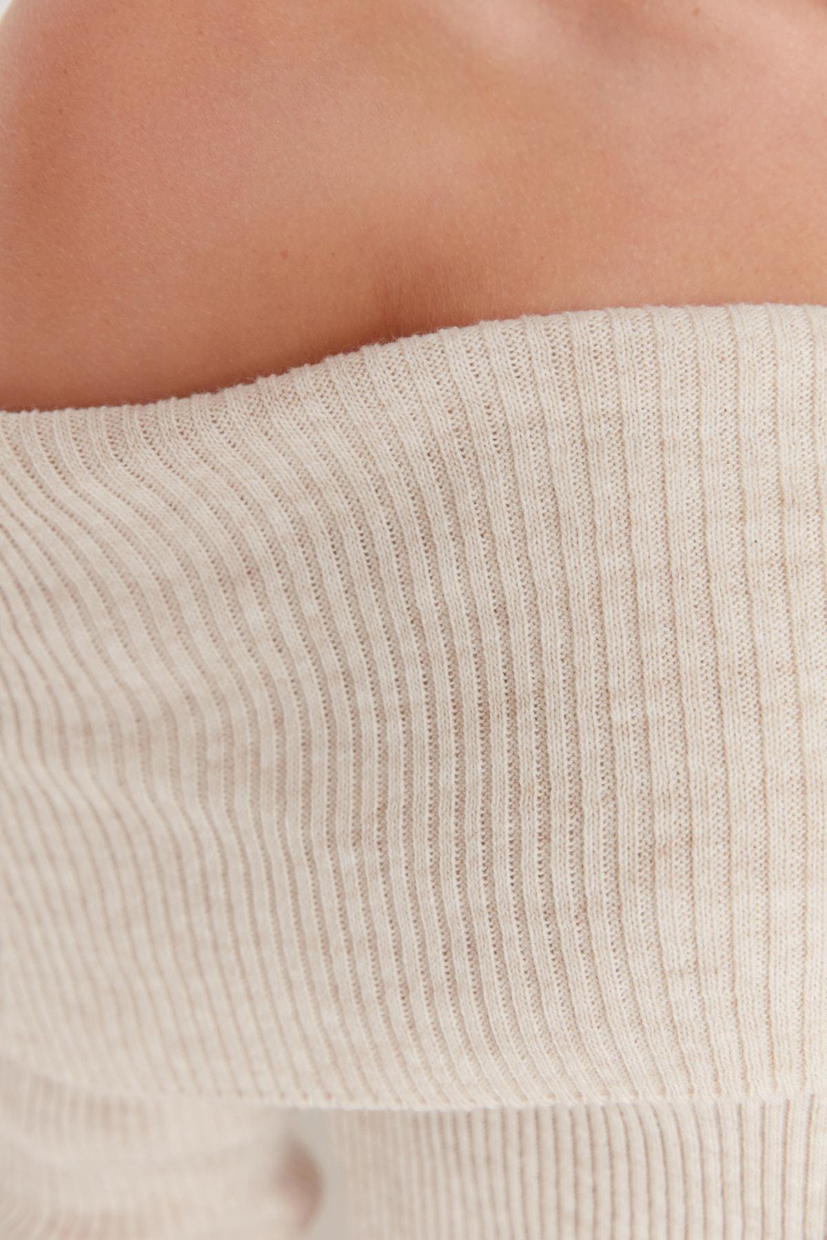Beige Carmen Collar Sweater, , large image number 3
