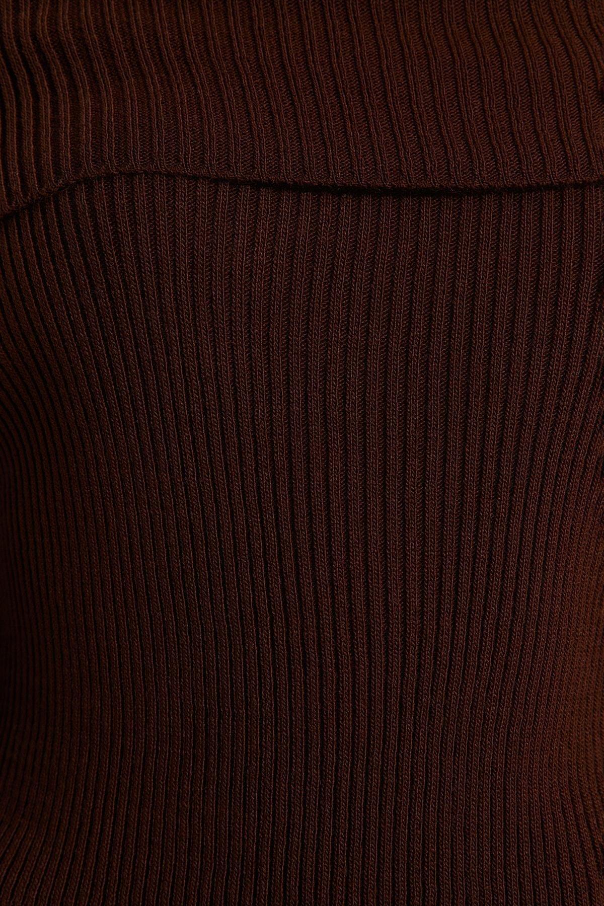 Brown Slim Sweater, , large image number 3